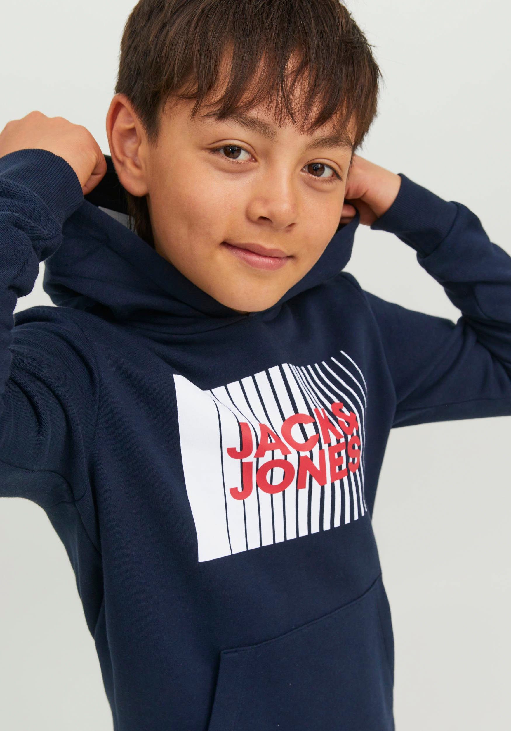 Jack & Jones Junior Kapuzensweatshirt JJECORP LOGO SWEAT HOOD PLAY NOOS JNR. € 34,99