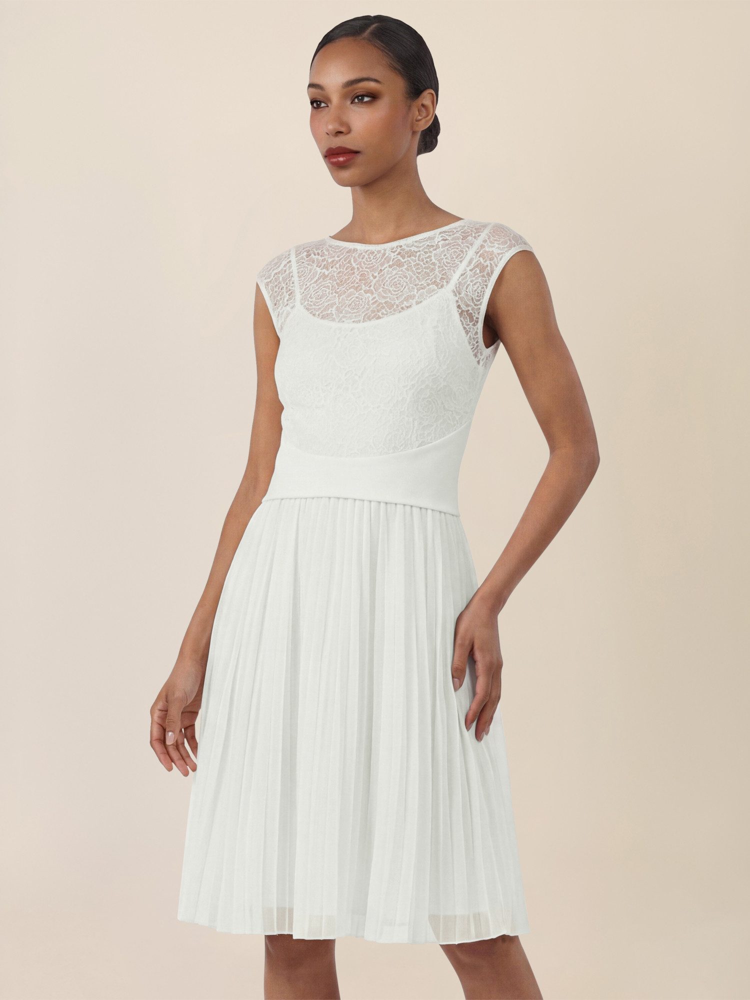 Apart Cocktailkleid mit Plisseerock