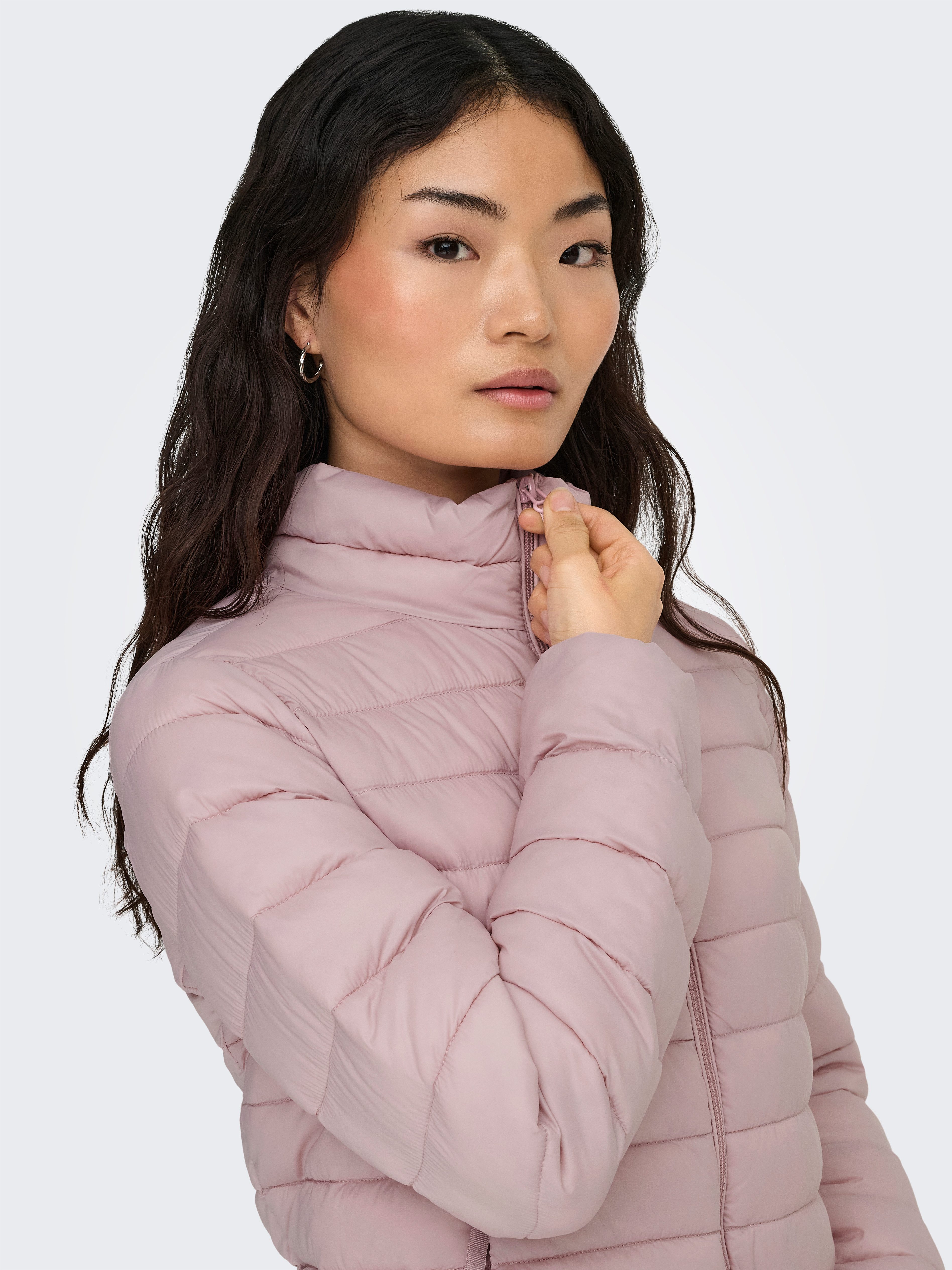 ONLY Steppjacke ONLTAHIA LW QUILTED JACKET OTW NOOS Kunstfaser