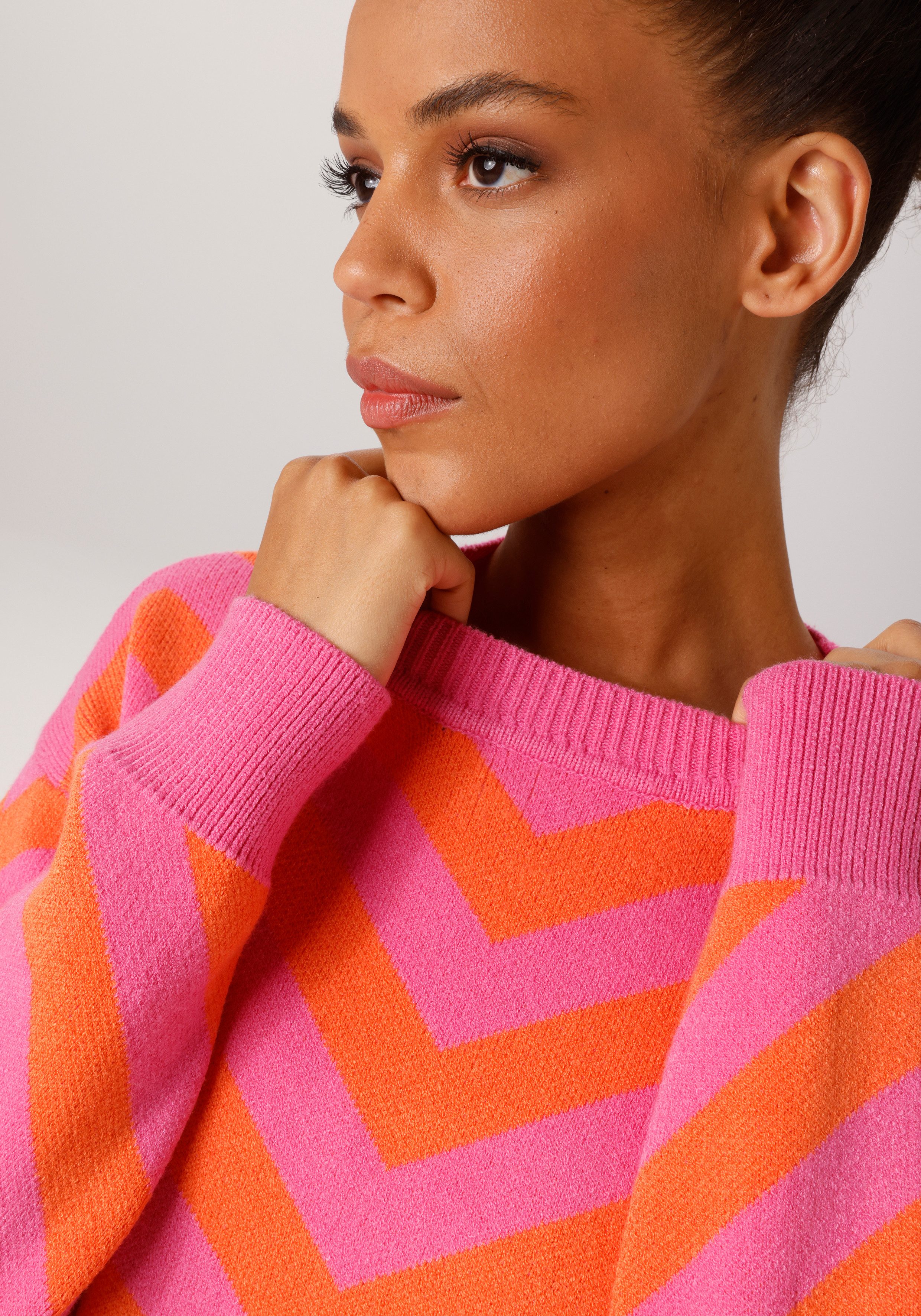 Aniston CASUAL Strickpullover im trendfarbenem Zick-Zack-Muster - NEUE KOLLEKTION