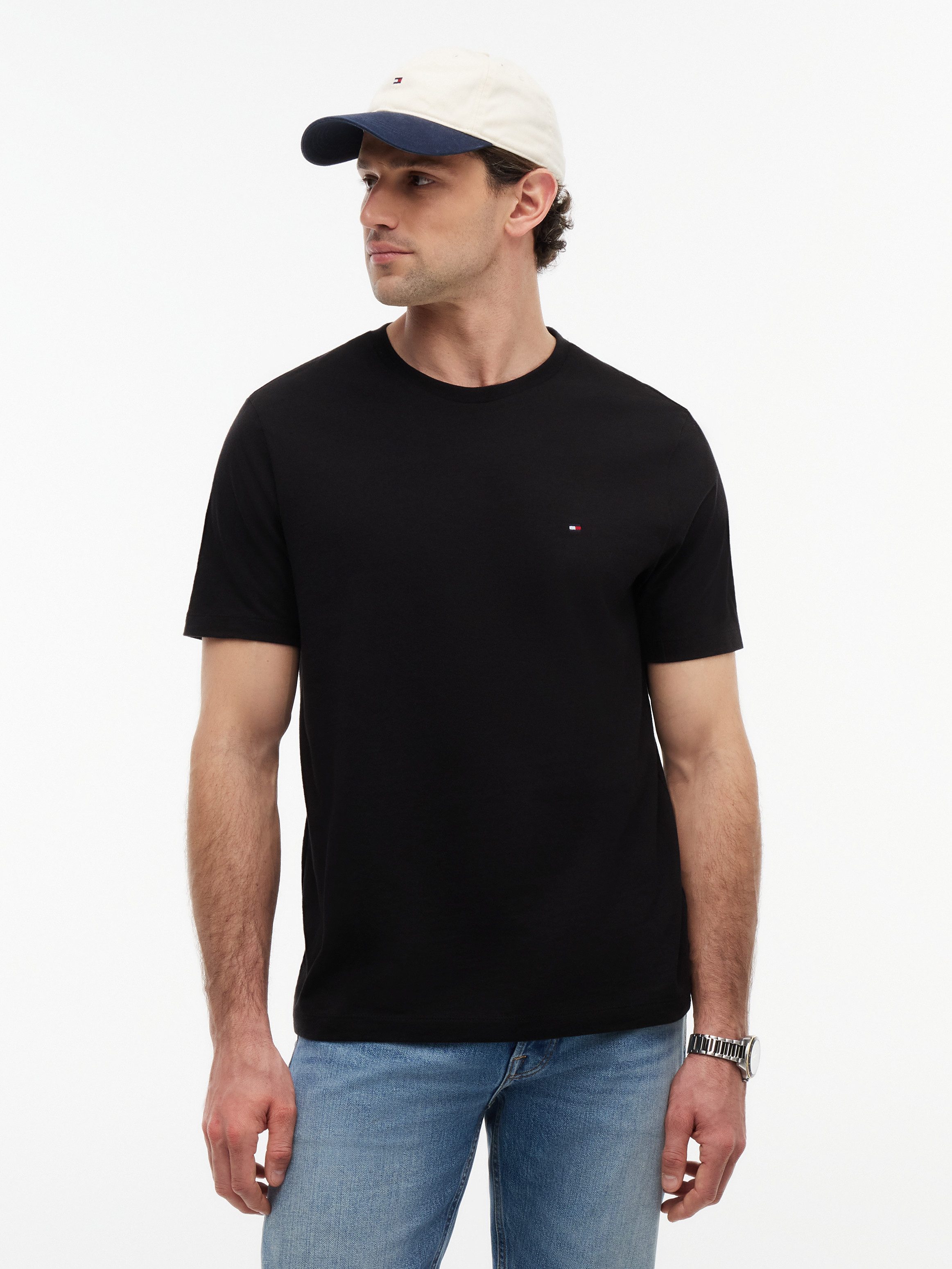 Tommy Hilfiger T-Shirt ESSENTIAL REGULAR FIT SOLID mit Stickerei unifarben, casual, Baumwolle, Rundhals