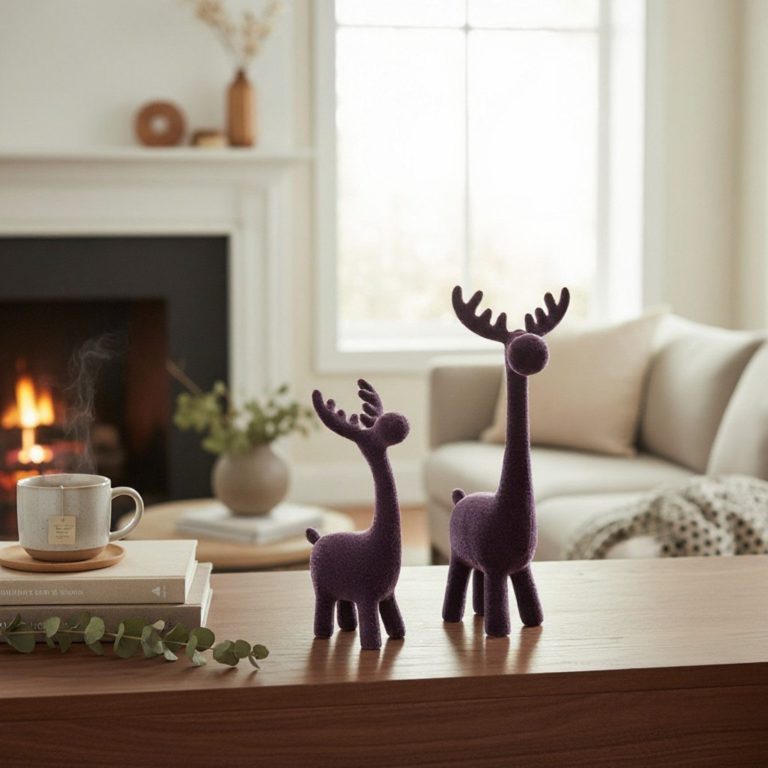 Macosa Home Dekofigur Deko Rentier 2er Set stehend Purpur Lila oder Grau 27 cm (Rentierset modern, Weihnachten Winterdekoration), Weihnachtsdeko Dekorentier Weihnachtsdeko