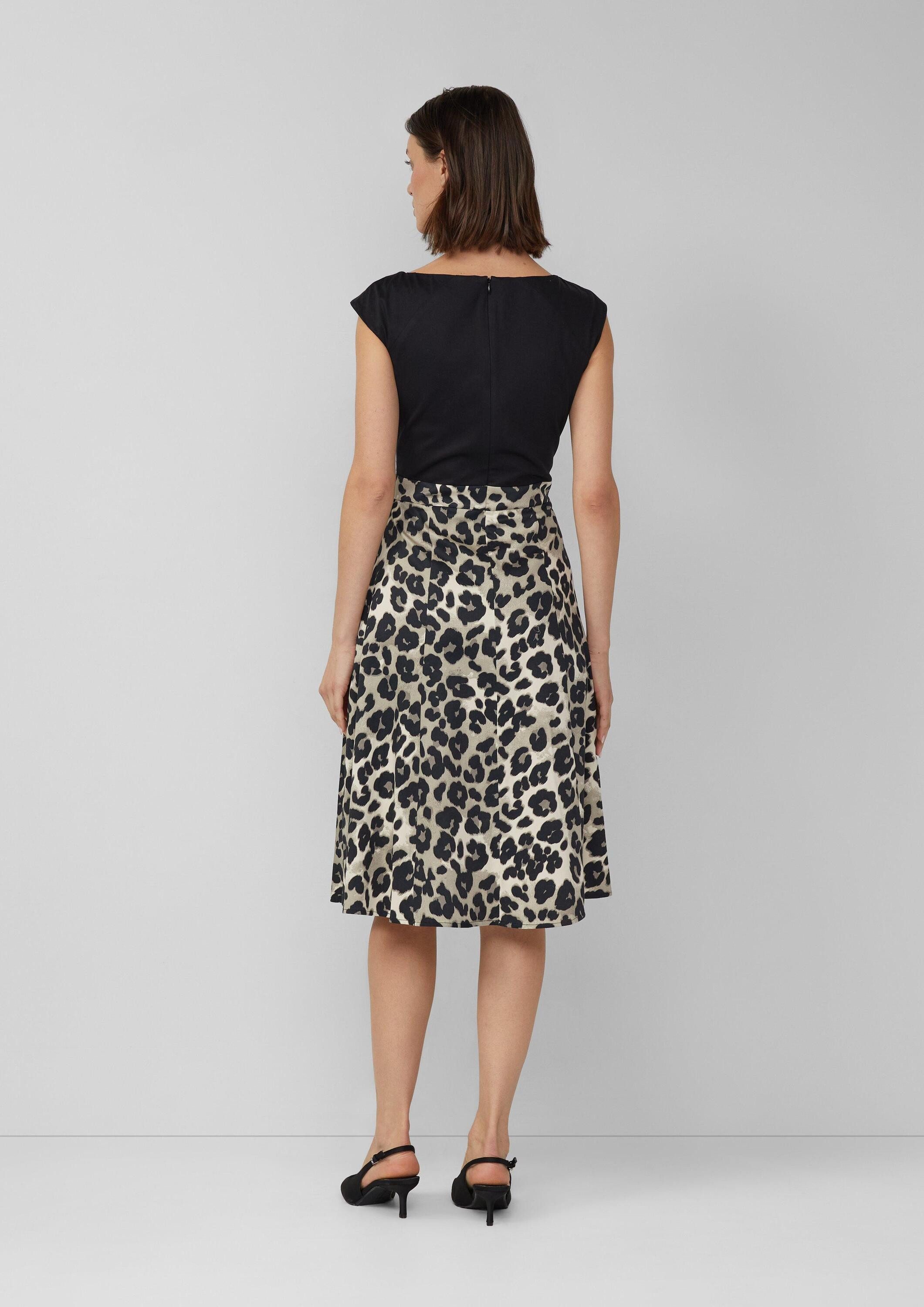 s.Oliver Midikleid Kleid Ausgestelltes Etuikleid mit Leo-Rock