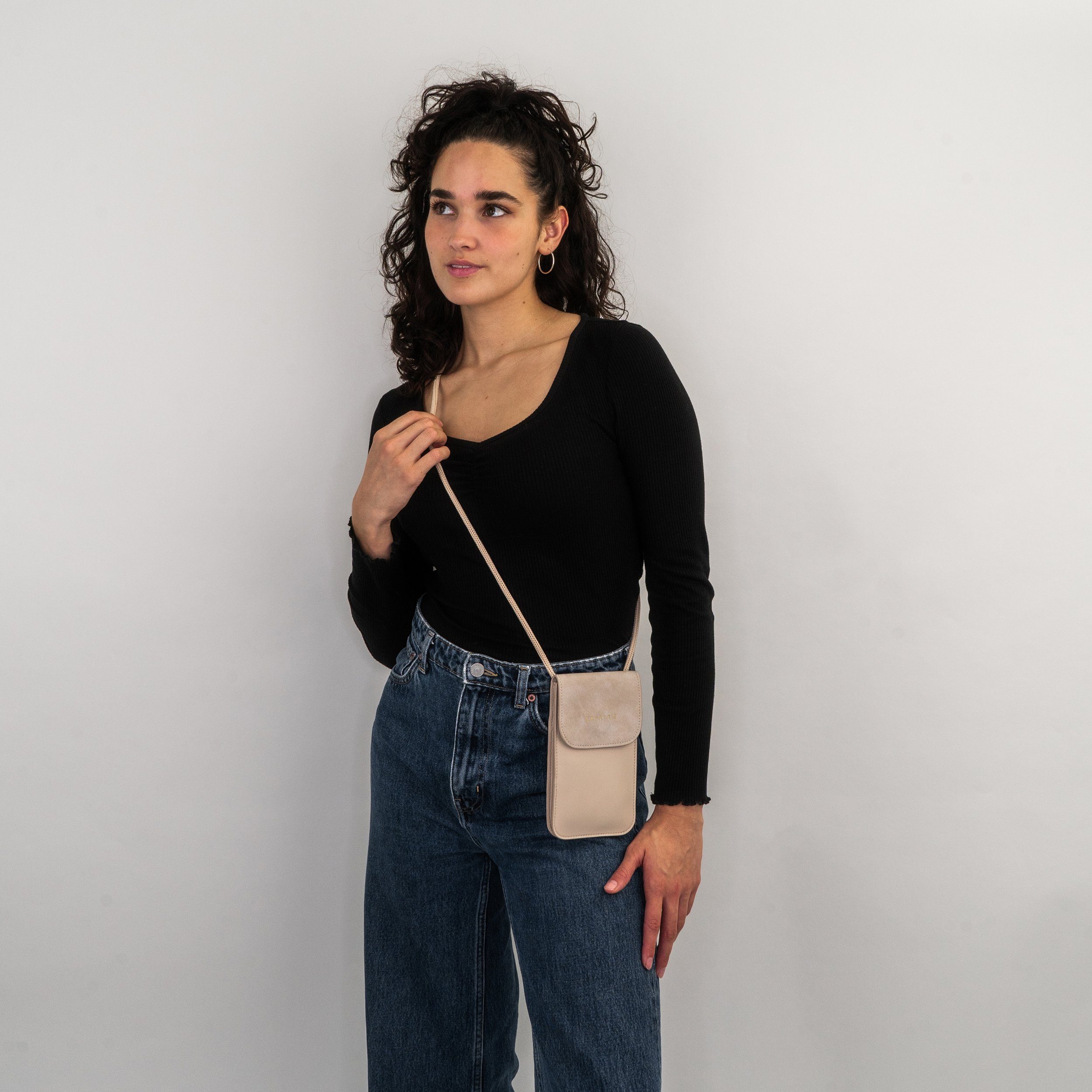 Expatrié Handytasche AMELIE Handytasche zum Umhängen Damen, Verstellbare Länge, Veganes Kunstleder – Bild 2 von 5