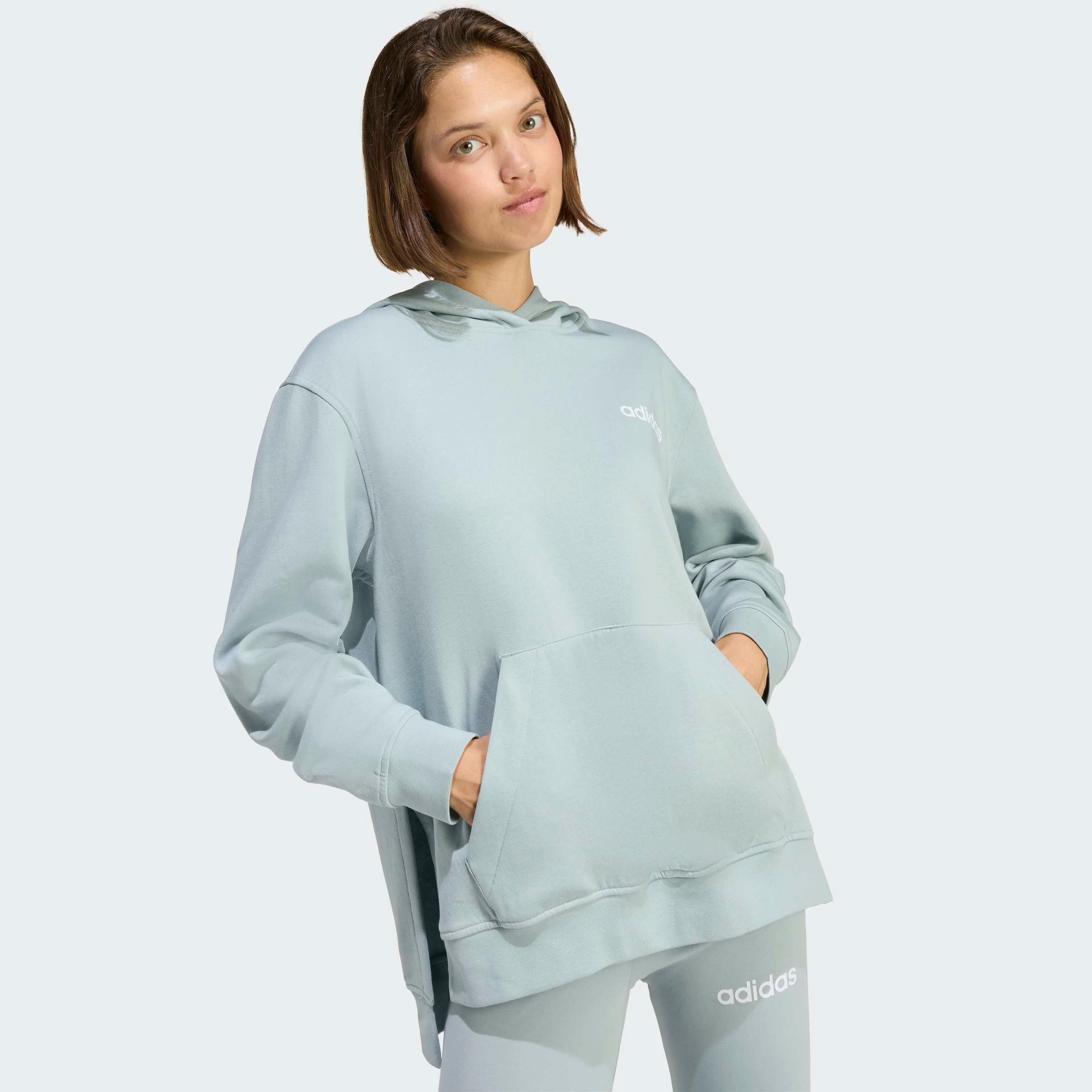 adidas Sportswear Trainingsanzug W LEISURE TS (2-tlg), zweiteiliges Set, für Erwachsene, aus Baumwolle