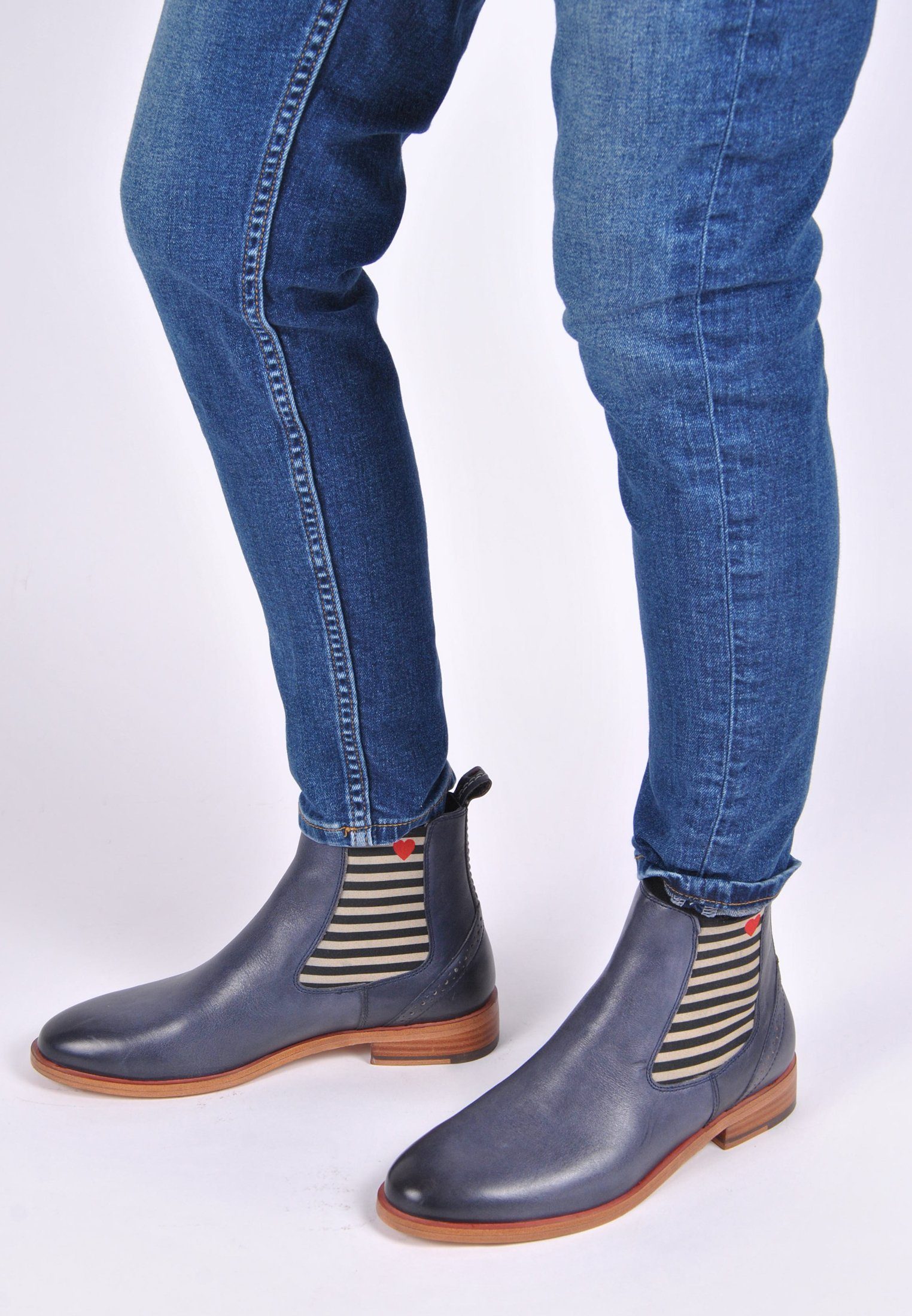 CRICKIT SUVI mit blau Streifen Chelseaboots Herzchen und