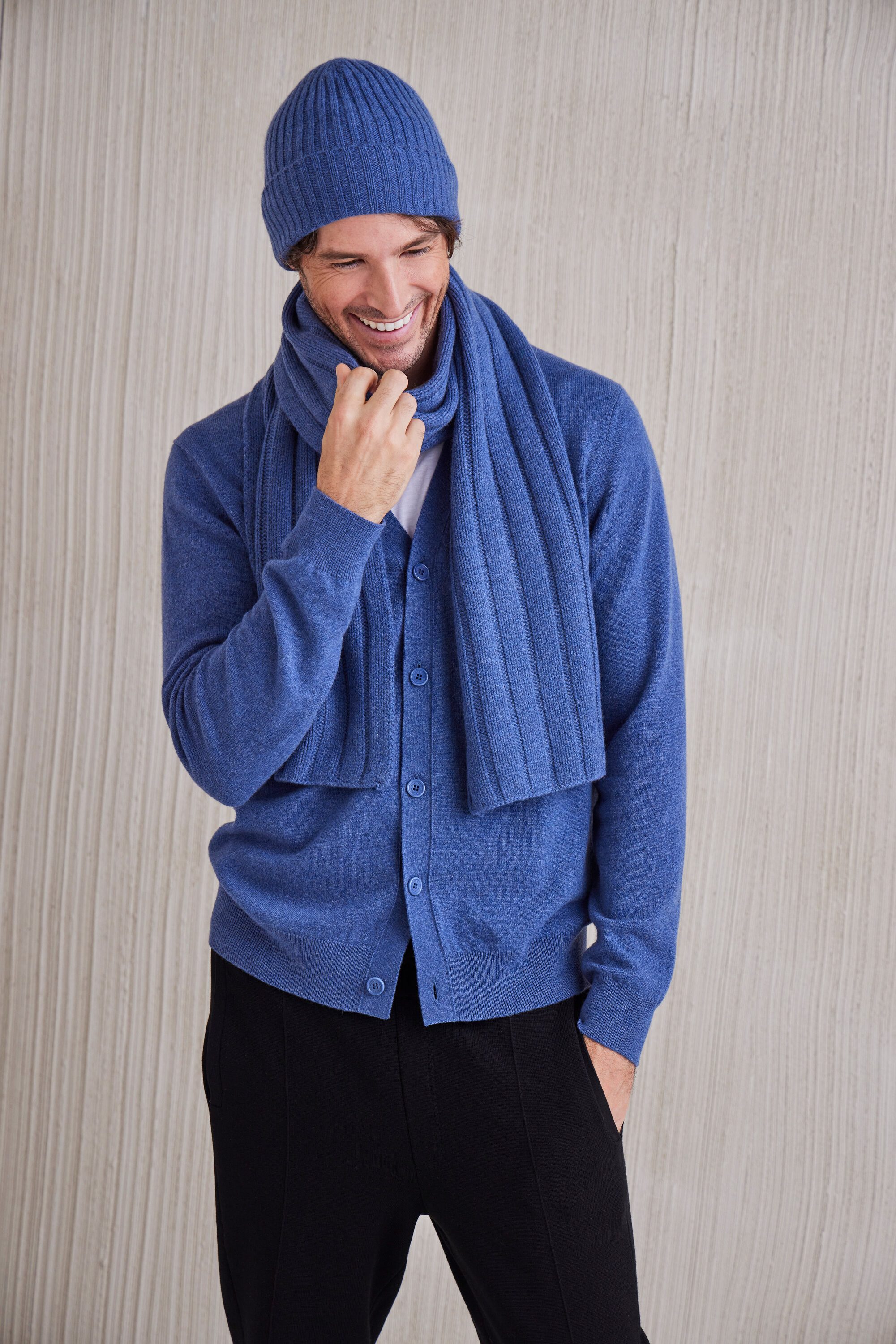 FALKE Strickmütze Pure Cashmere Mütze aus reinem Kaschmir (1-St) aus reinem Kaschmir