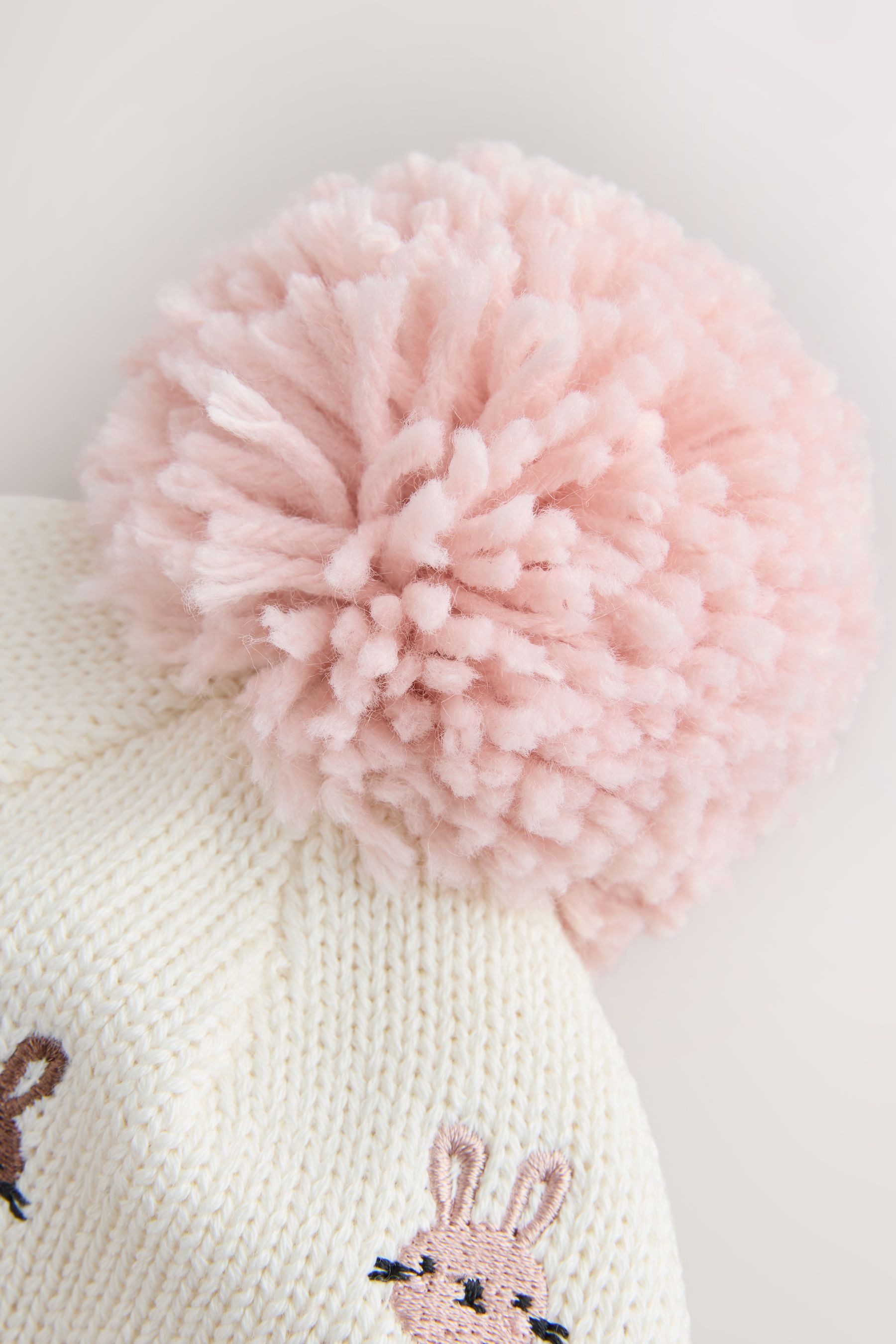 Next Strickmütze Babystrickmütze mit Bommel (1-St) – Bild 3 von 3