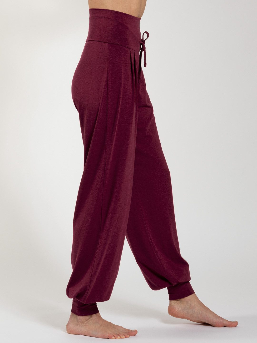 Magadi Yogahose Florence aus weichem Naturmaterial