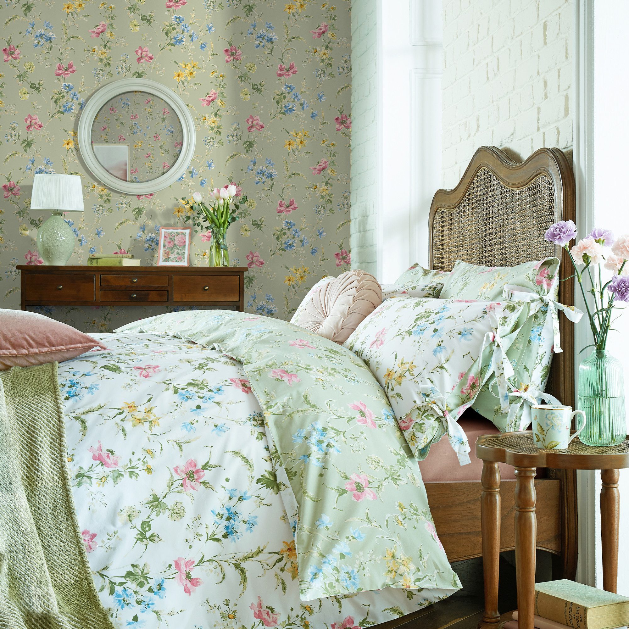 LAURA ASHLEY Vliestapete Poppy Meadow, glatt, günstig online kaufen
