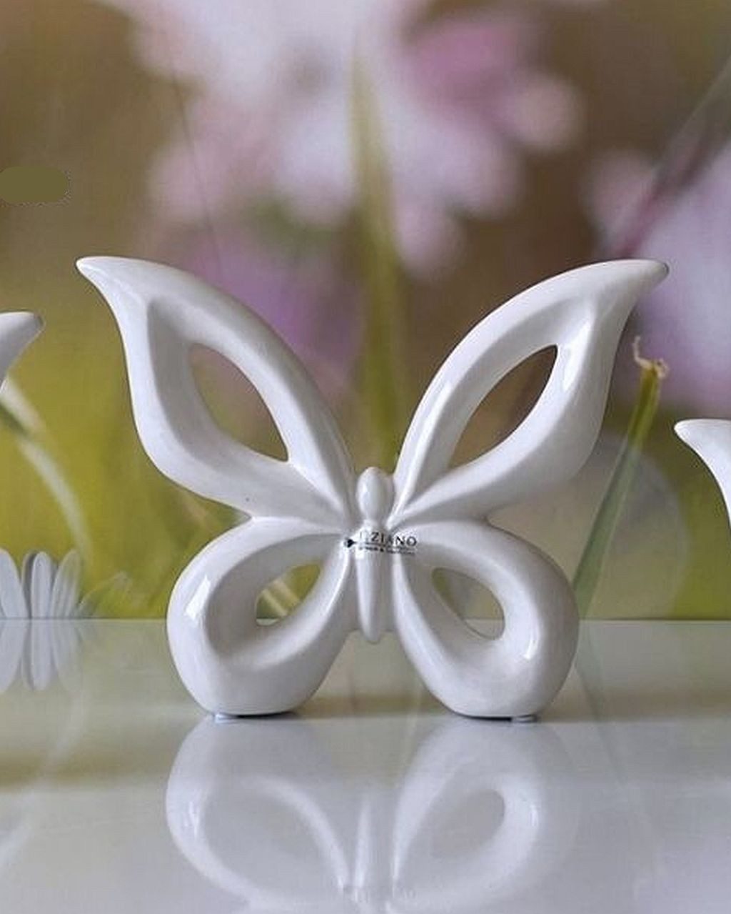 TIZIANO - DESIGN & EMOTIONS Tierfigur Keramik-Schmetterling Lia – Elegante Frühlingsdeko in Creme-Weiß