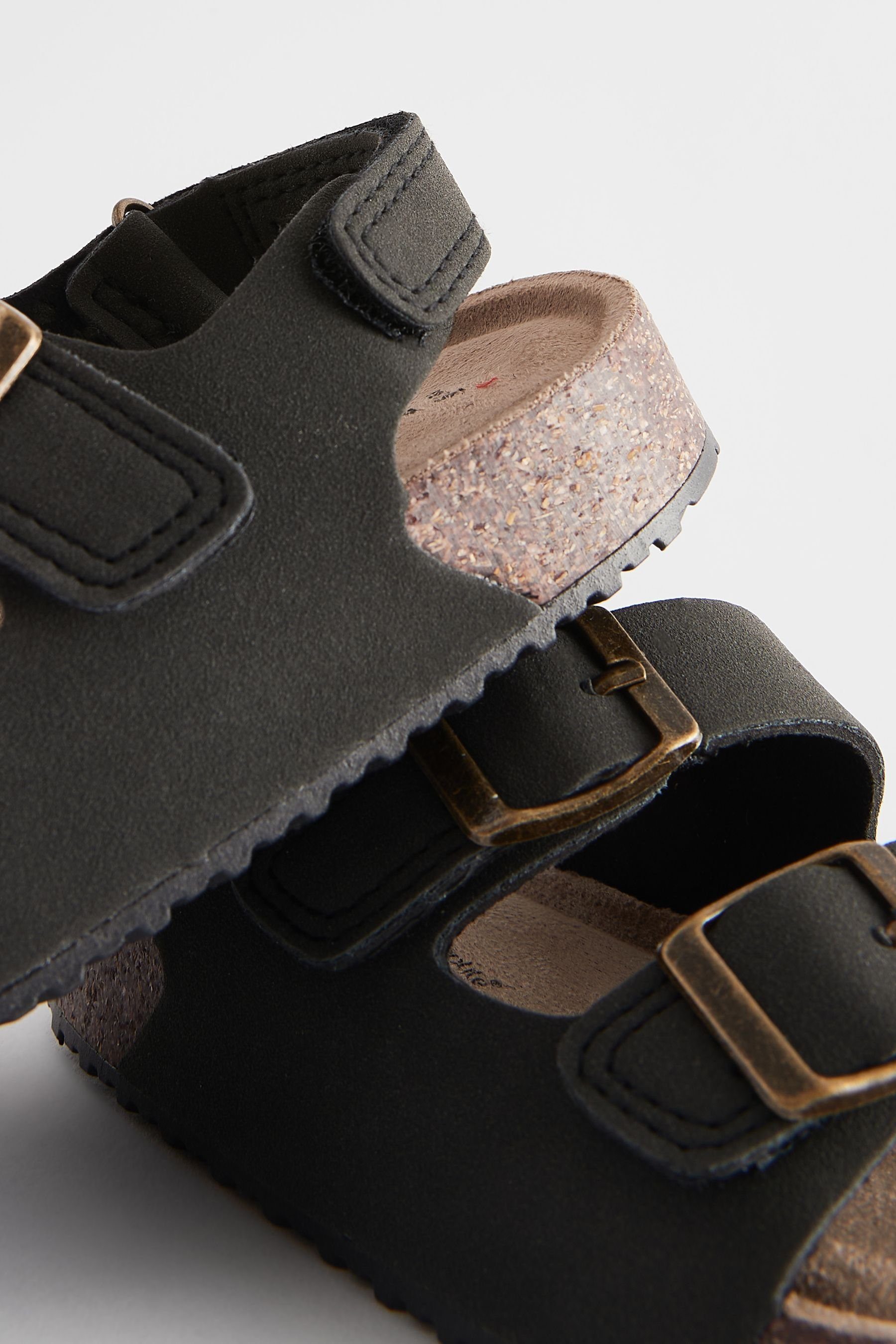 Next Ledersandalen mit zwei Schnallen, weite Passform Sandale (1-tlg)