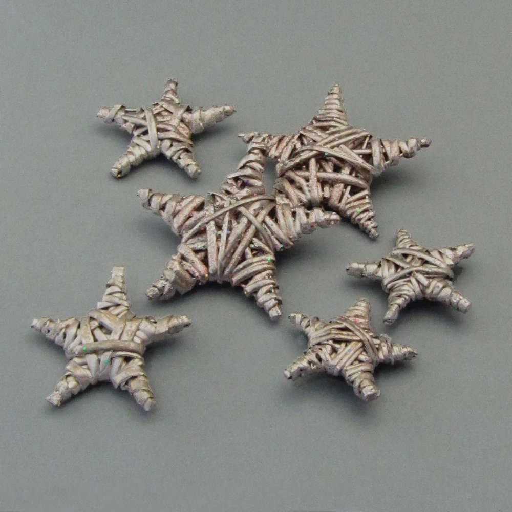 Gasper Streudeko Stern-Tischstreu aus Weide, 6 Rattan-Sterne. 5, 6, 8cm