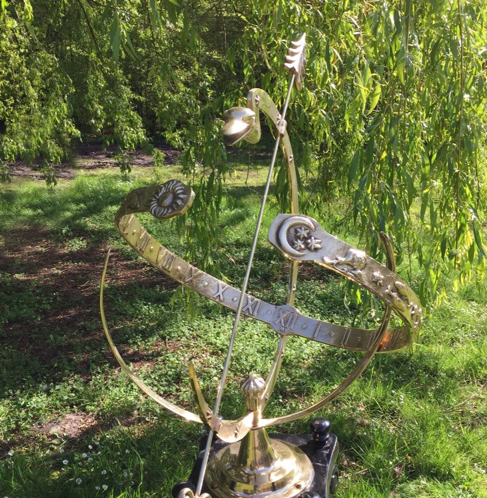 Antikas Wanduhr Astrologische große Sonnenuhr - Park Dekoration Landhaus Gartenuhr -