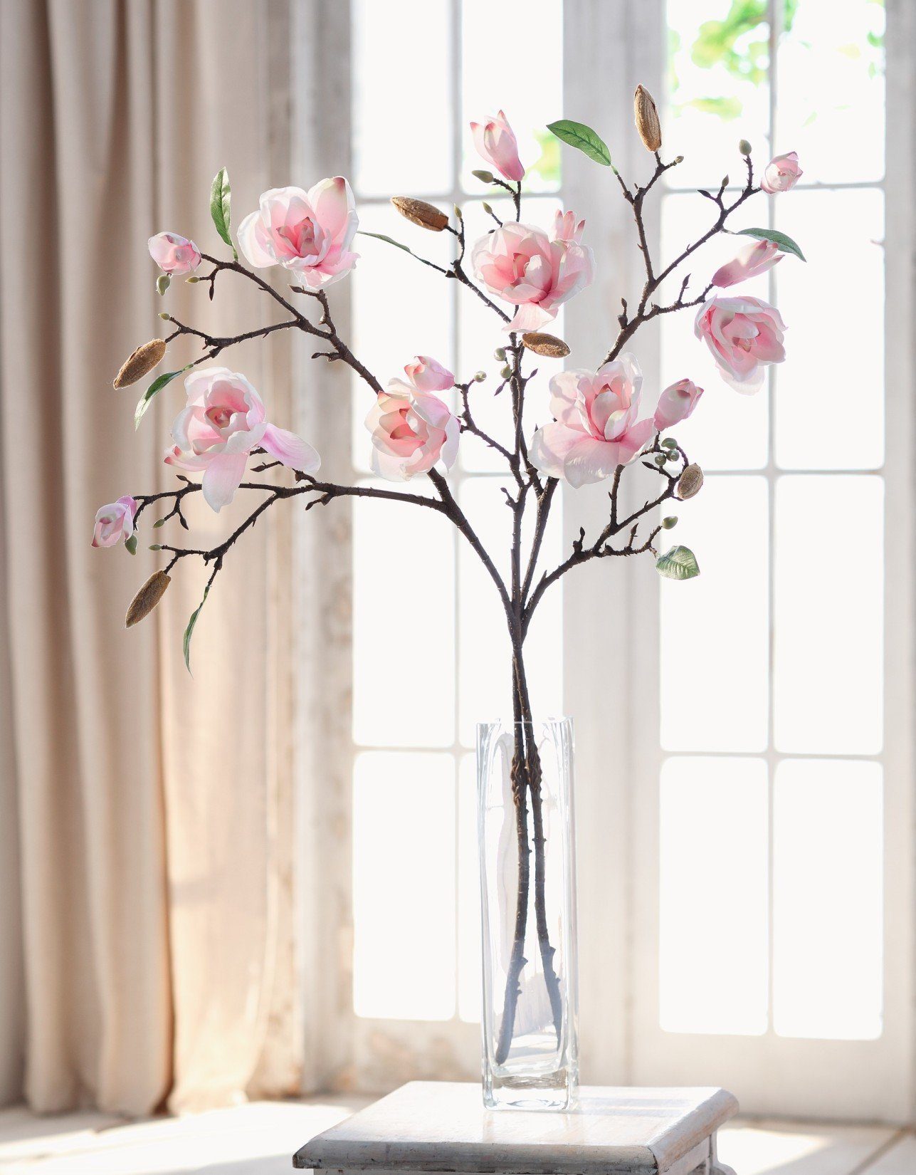 Kunstblume "Magnolie" zarte weiß + rosa Magnolienblüten, Dekozweige, Kunstpflanze Magnolie, Dekoleidenschaft, Höhe 82 cm, mit Textilblüten