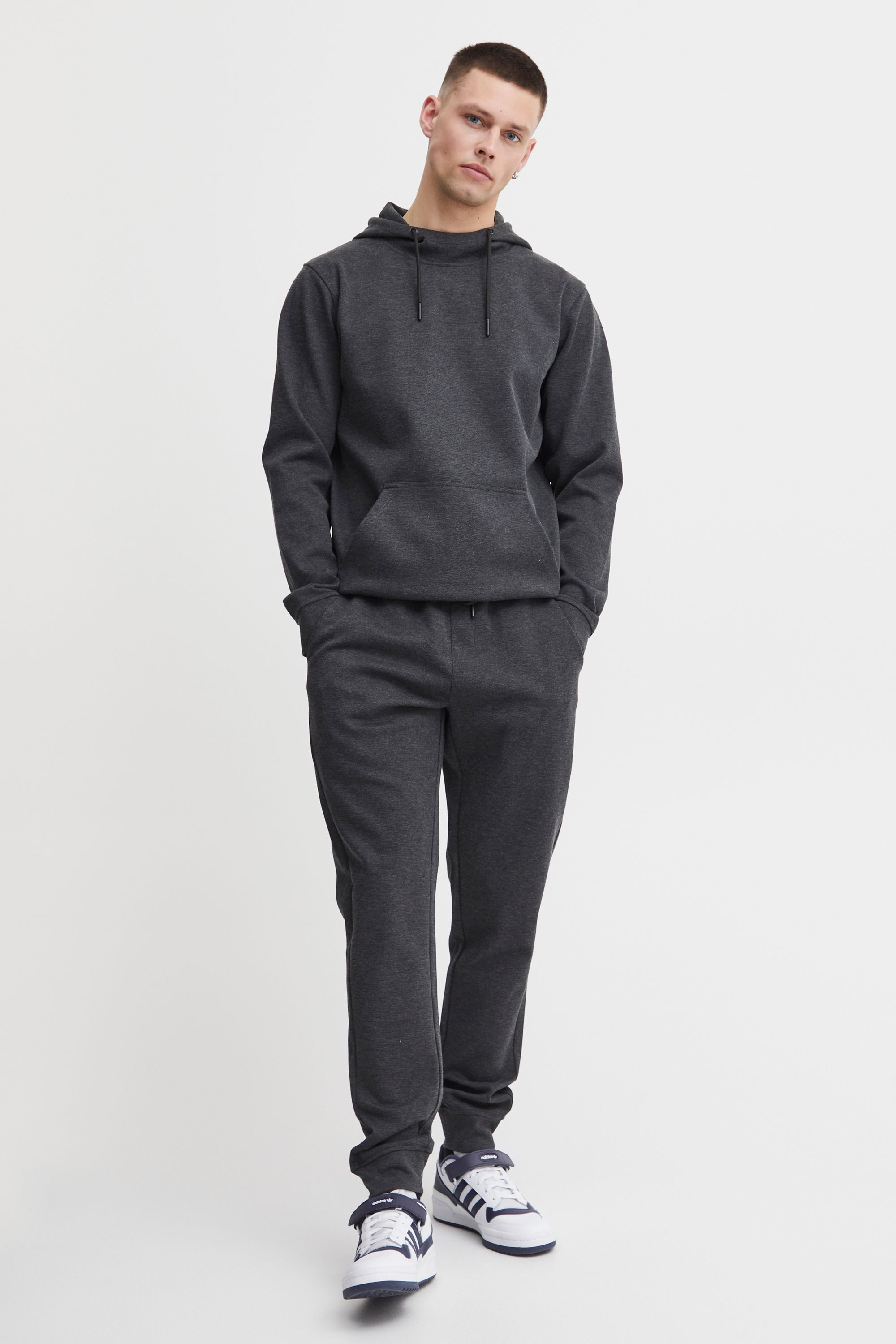 !Solid Jogginghose SDQuinn - 21301033-ME Modische günstig online kaufen