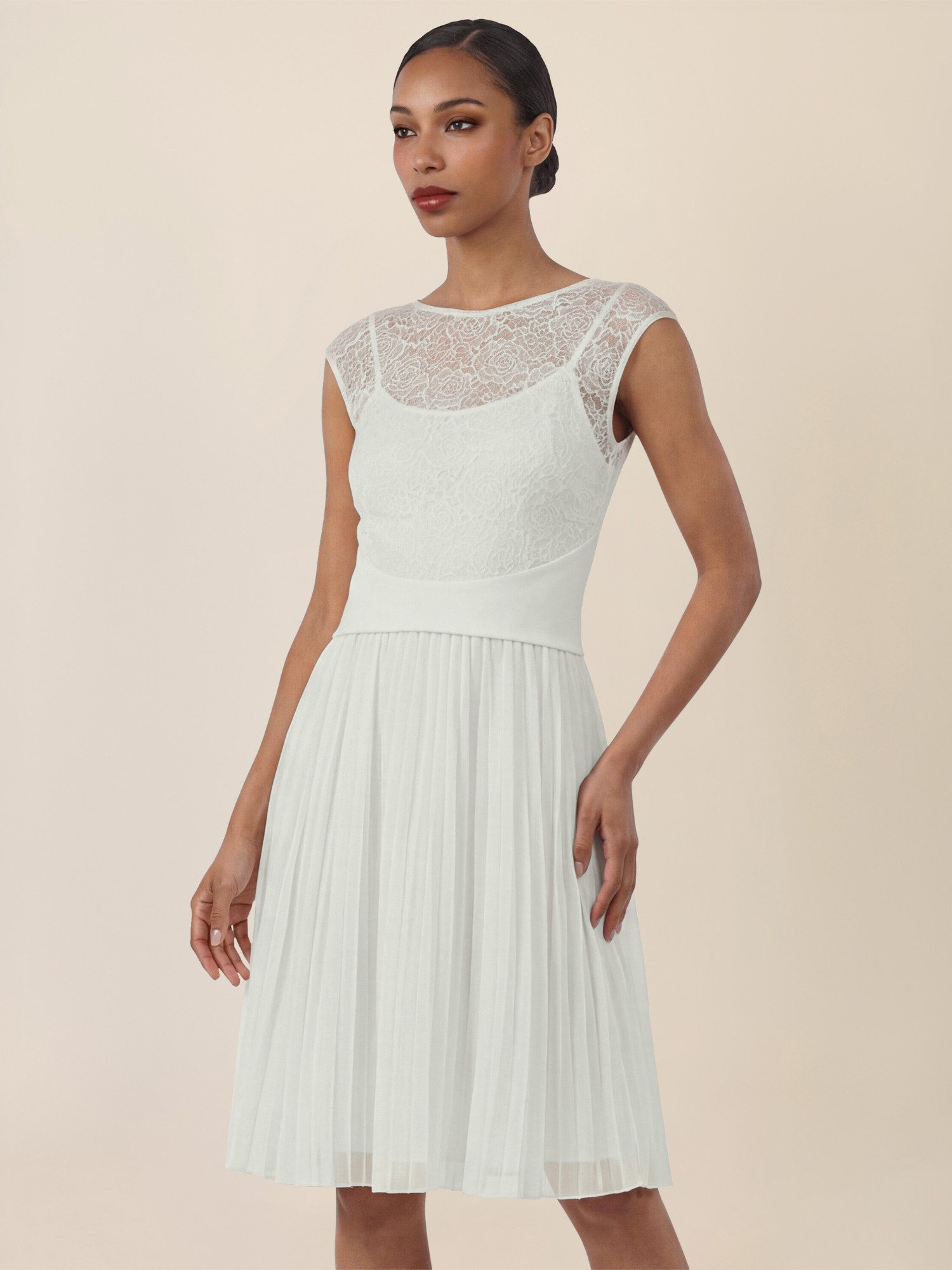 Apart Cocktailkleid mit Plisseerock