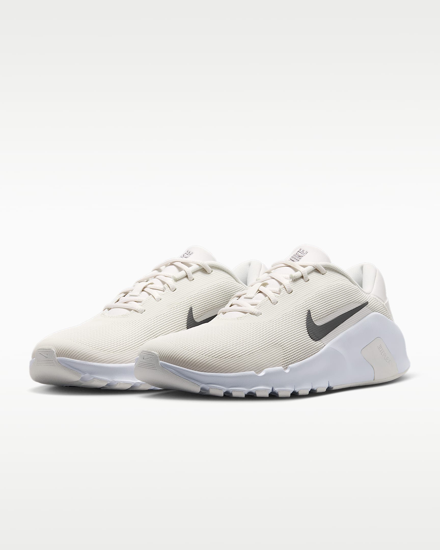 Nike Flex Train Trainingsschuh ideal für Gym und Fitnessstudio