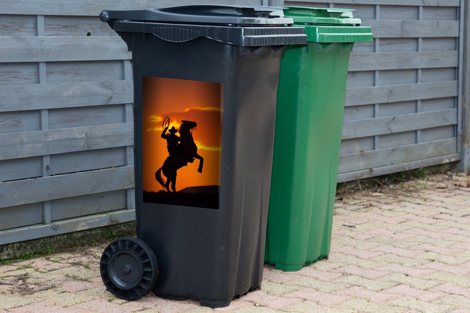 Pferderücken, Abfalbehälter eines MuchoWow dem St), Silhouette auf Container, Mülleimer-aufkleber, (1 Cowboys Sticker, Mülltonne, Wandsticker der tänzelt