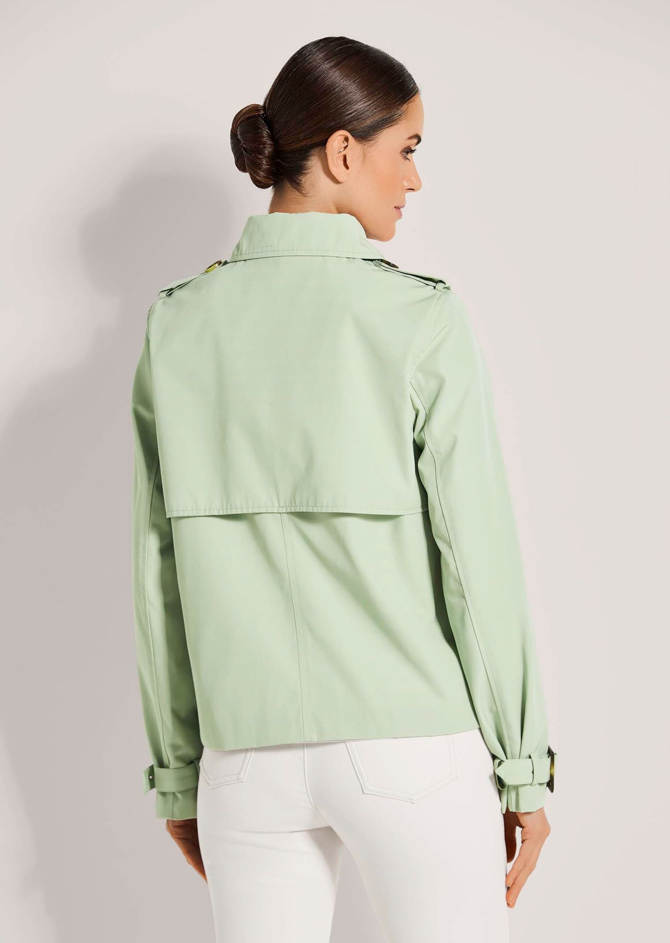 MADELEINE Trenchcoat Verkürzte Trenchjacke mit Taschen Sommerlicher Trench-Style mit Hemdkragen, Langarm