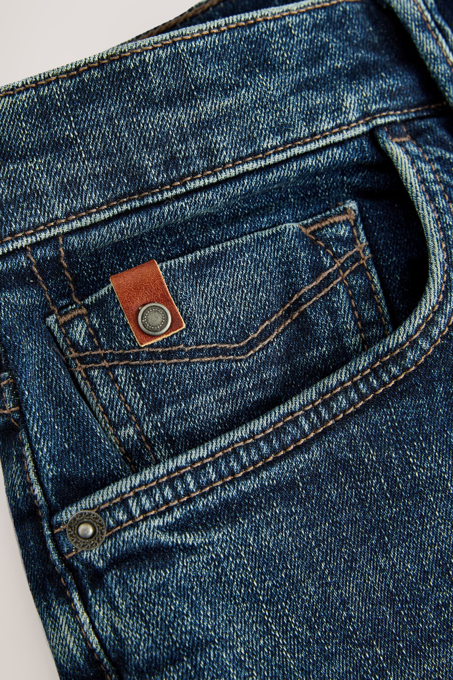 Next Straight-Jeans Straight Fit Premium Jeans, Kreuzschraffur (1-tlg)