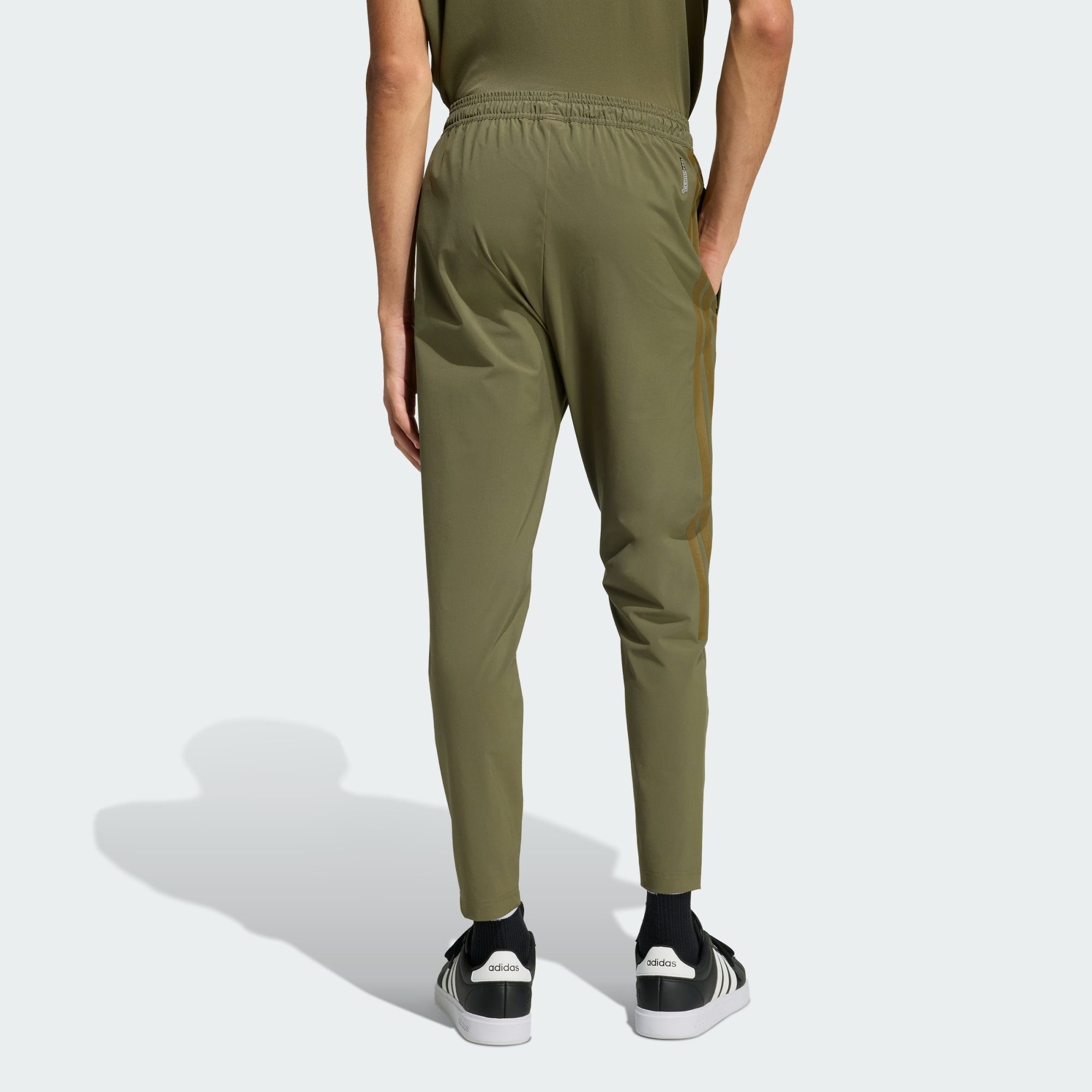 adidas Sportswear Jogginghose HOUSE OF TIRO HOSE (1-tlg)
