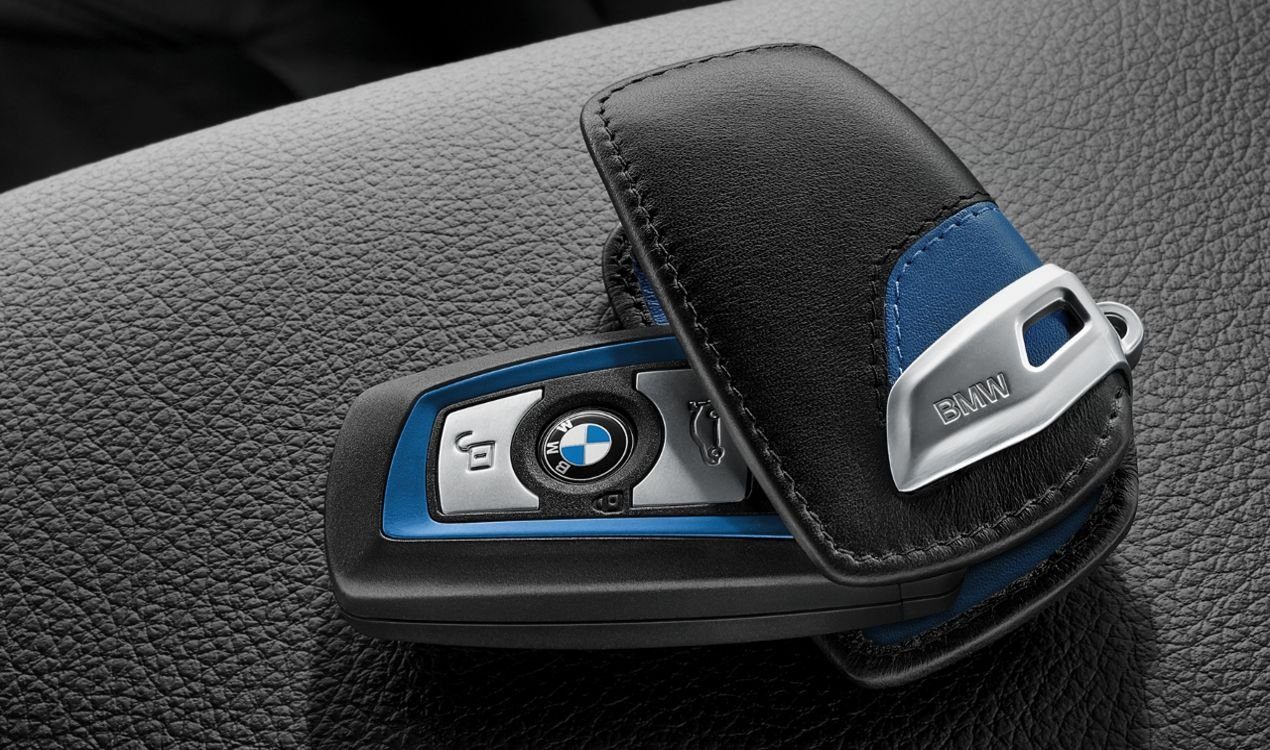 BMW Schlüsselanhänger BMW Schlüsseletui M-Sport Line schwarz/blau (1-tlg) günstig online kaufen