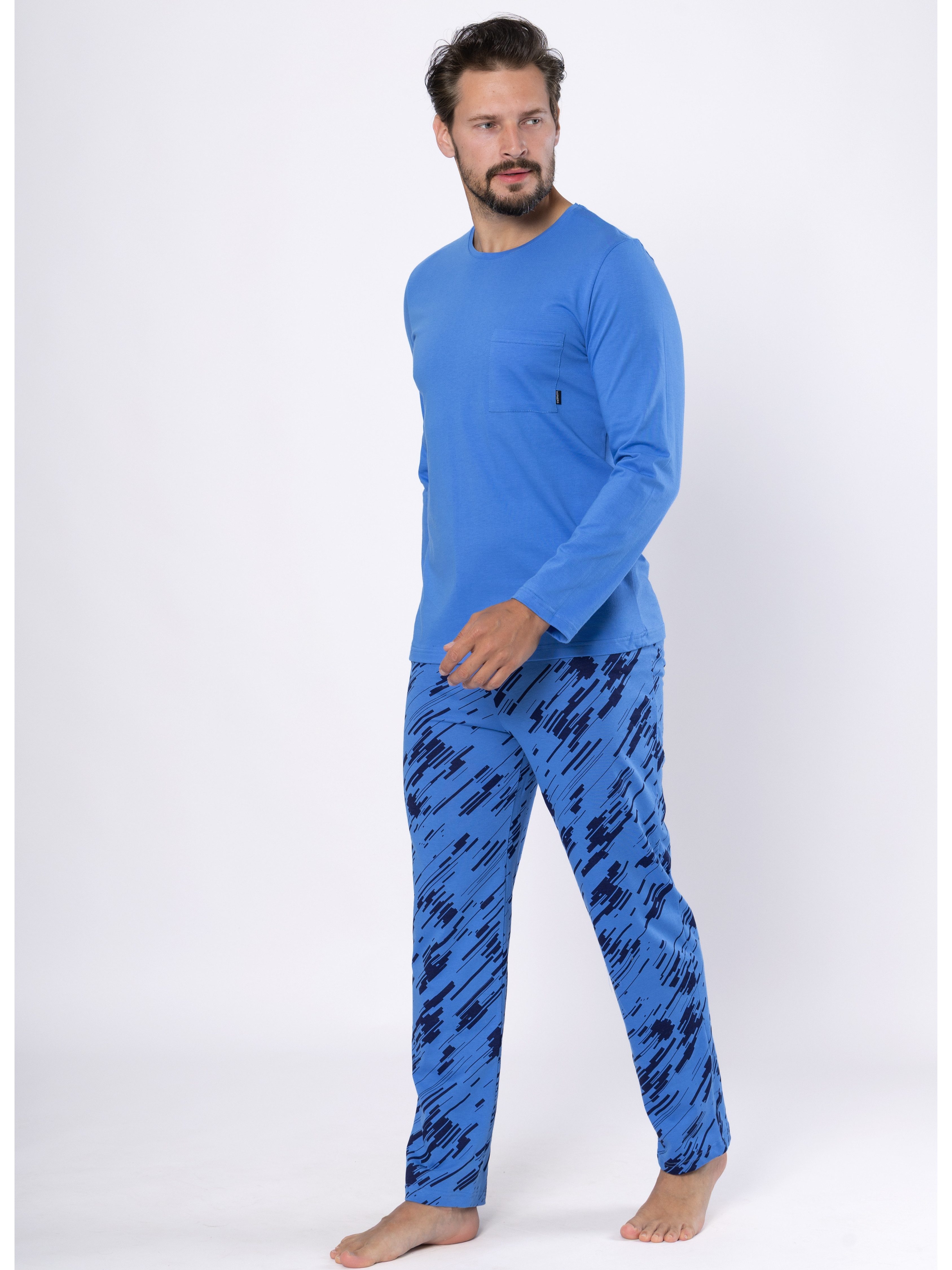 HOTBERG Pyjama Schlafanzug-Set Herren lang Baumwolle (2 tlg) Blau-Marine Nachtwäsche mit All-Over-Print – Bild 4 von 5