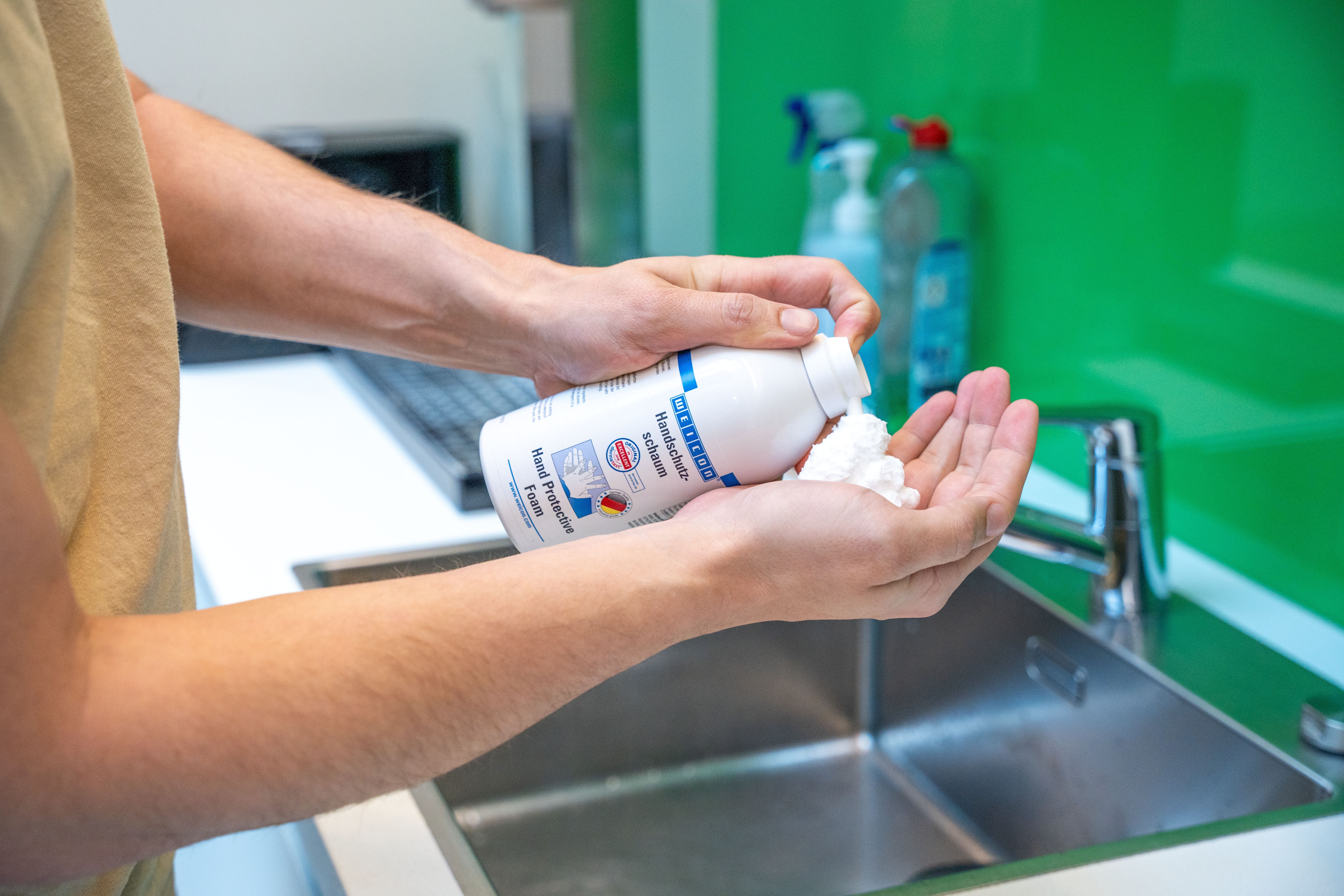 WEICON Körperschaum Handschutzschaum 250 ml, unsichtbarer Handschuh, dermatologisch getestet