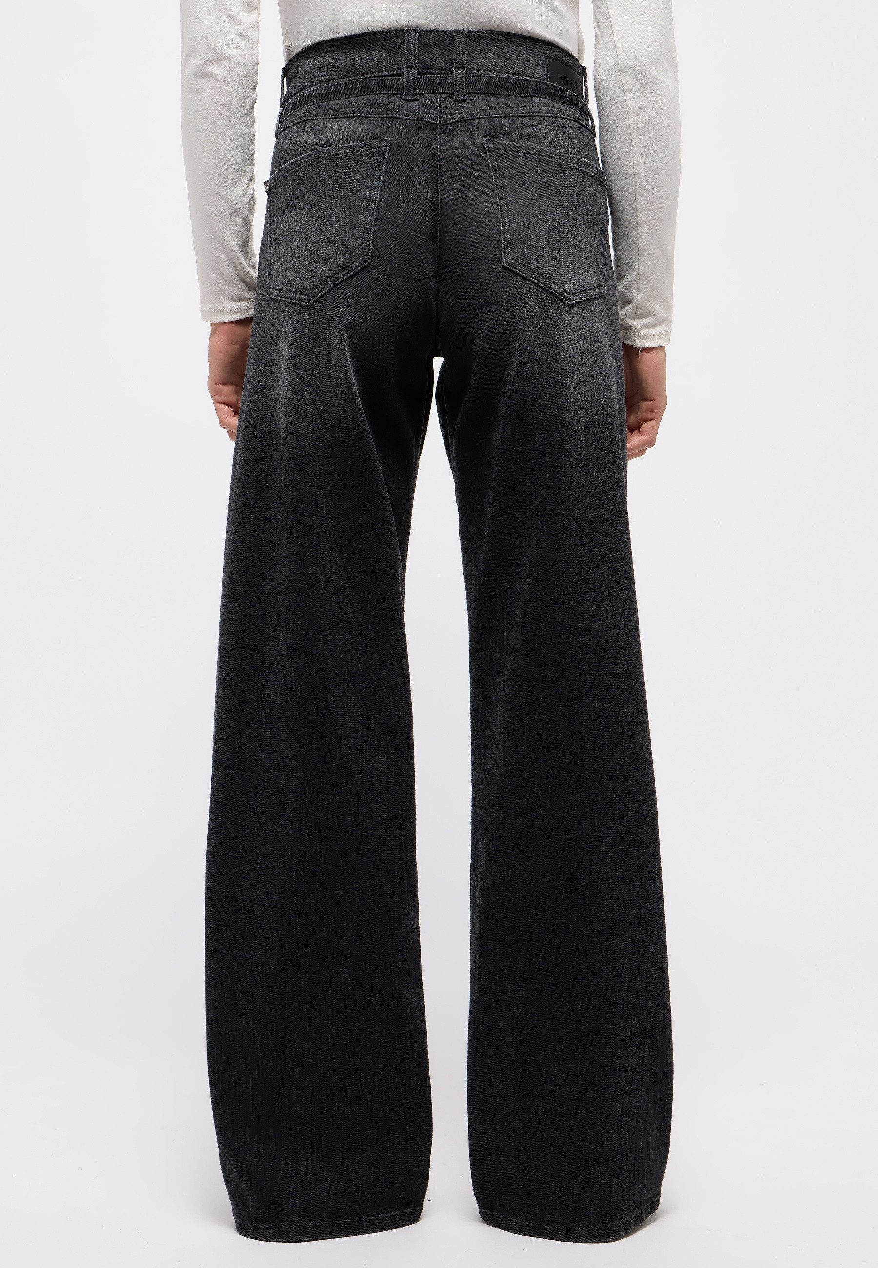 ANGELS Relax-fit-Jeans LIZ CITY weite Passform, mit integriertem Gürtel, aus Baumwollmischung
