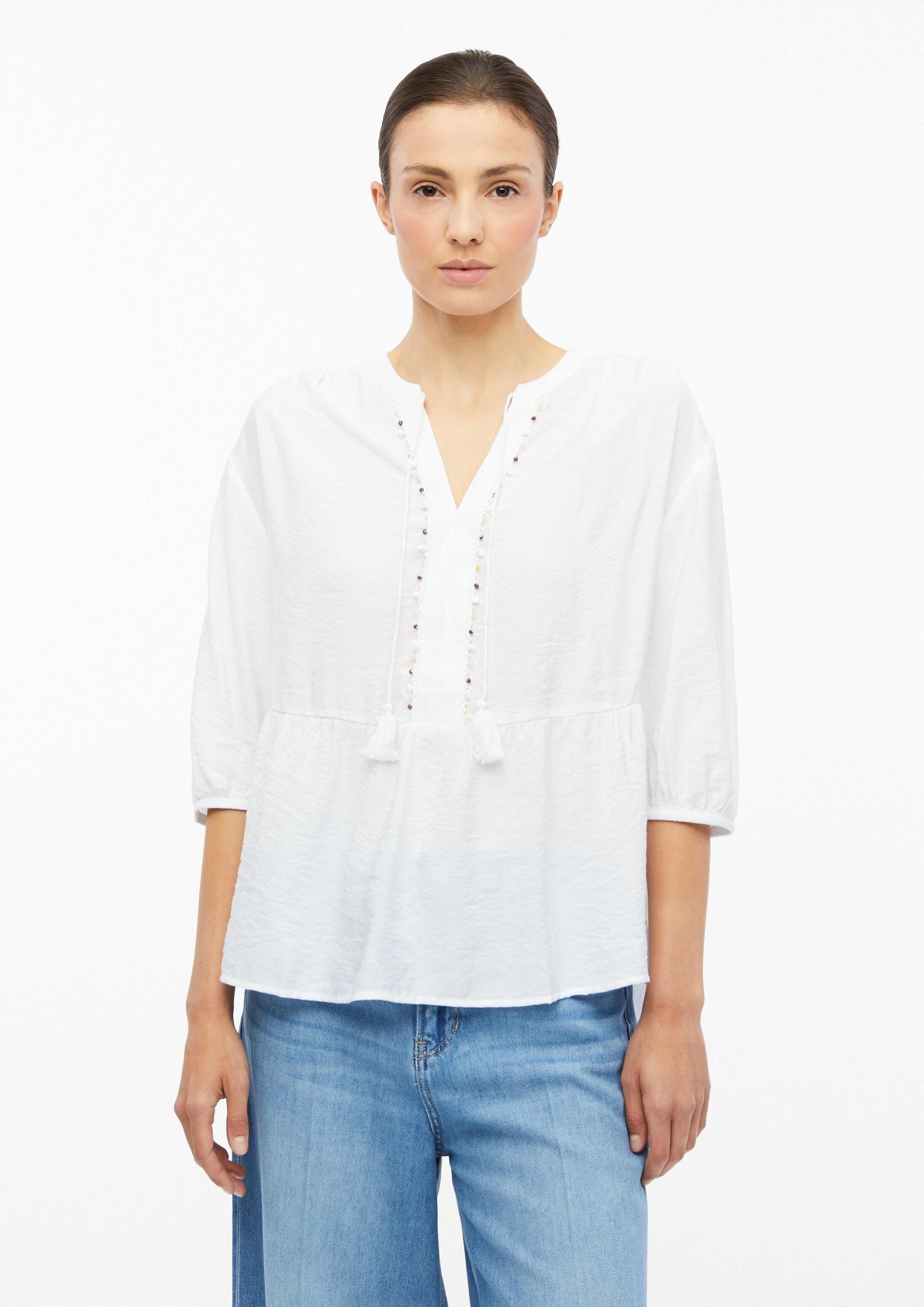 s.Oliver Kurzarmbluse Bluse Viskosemix-Bluse mit Saumvolant und Schmucksteinen