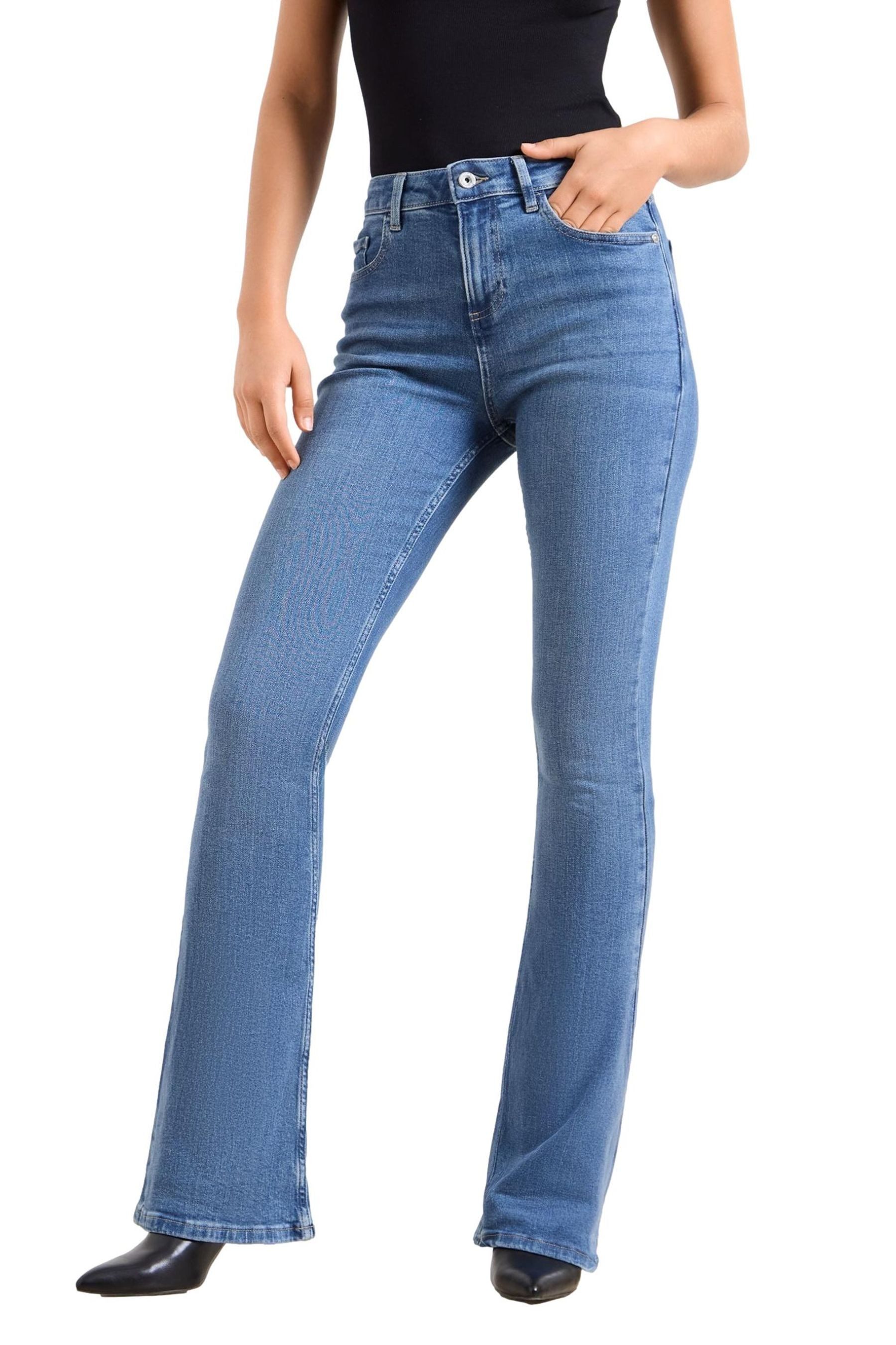 Schlagjeans Ausgestellte Jeans mit mittlerem Bund, Petite