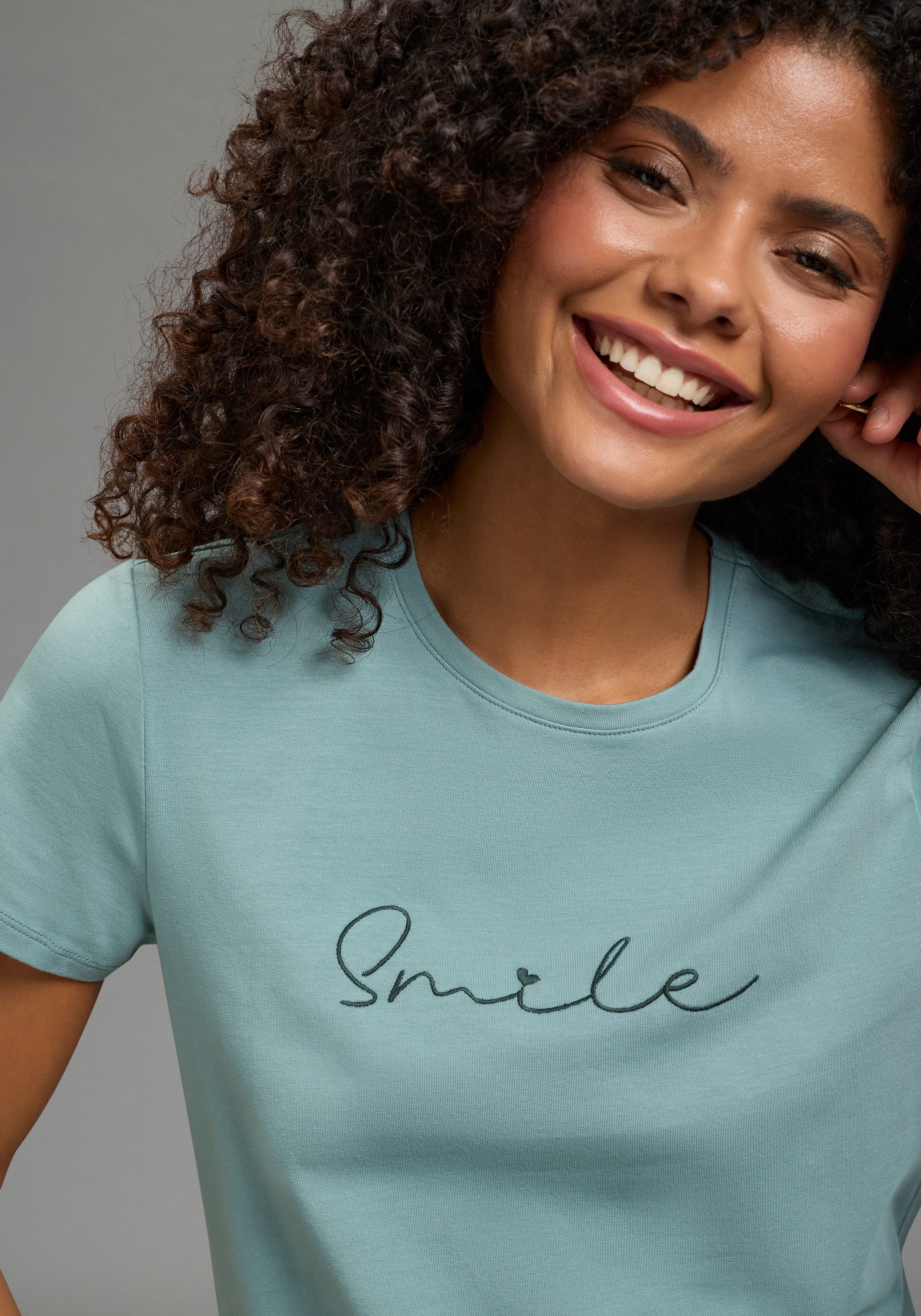 Laura Scott T-Shirt im Basic-Stil, mit Rundhalsausschnitt, aus elastischem Single Jersey. € 24,99, (€ 24,99 pro 1 Stk).