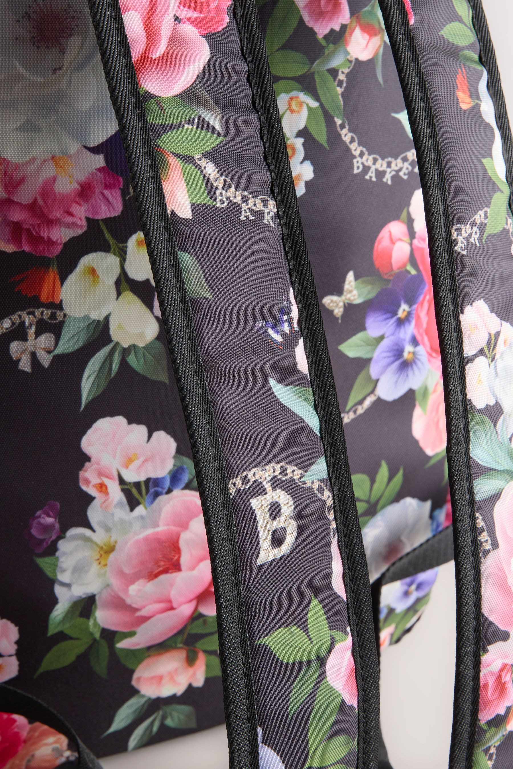Baker by Ted Baker Schulrucksack Baker by Ted Baker geblümter Rucksack mit Schleife (1-tlg)