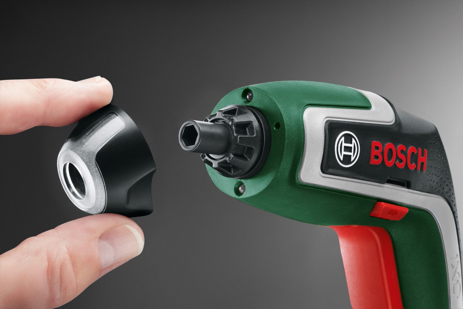 Bosch Home & Garden Akku-Schrauber IXO 7 Flexi-Set, mit flexibler Verlängerung 300 mm, Bit-Set und Ladekabel – Bild 4 von 5