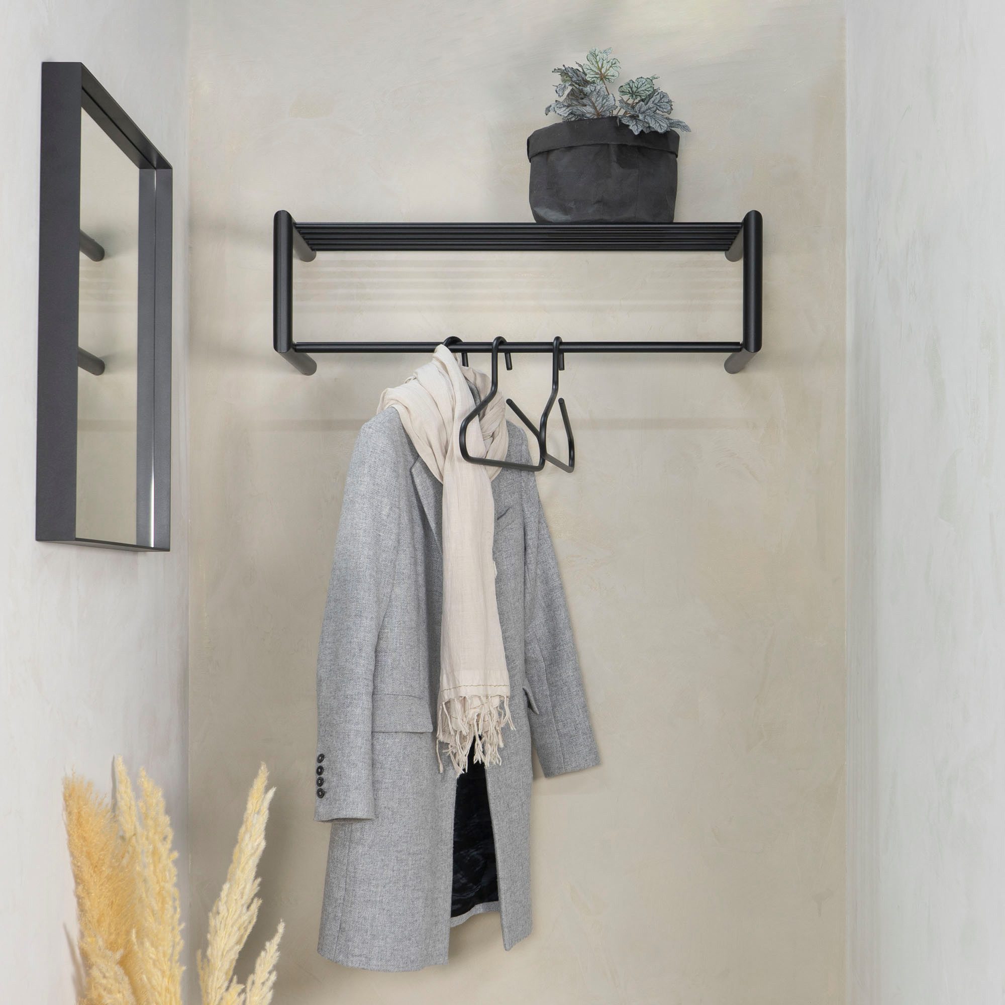 Spinder Design Garderobenleiste SMOOTH (1 St), Schlichter Wandgarderobenständer aus Stahl