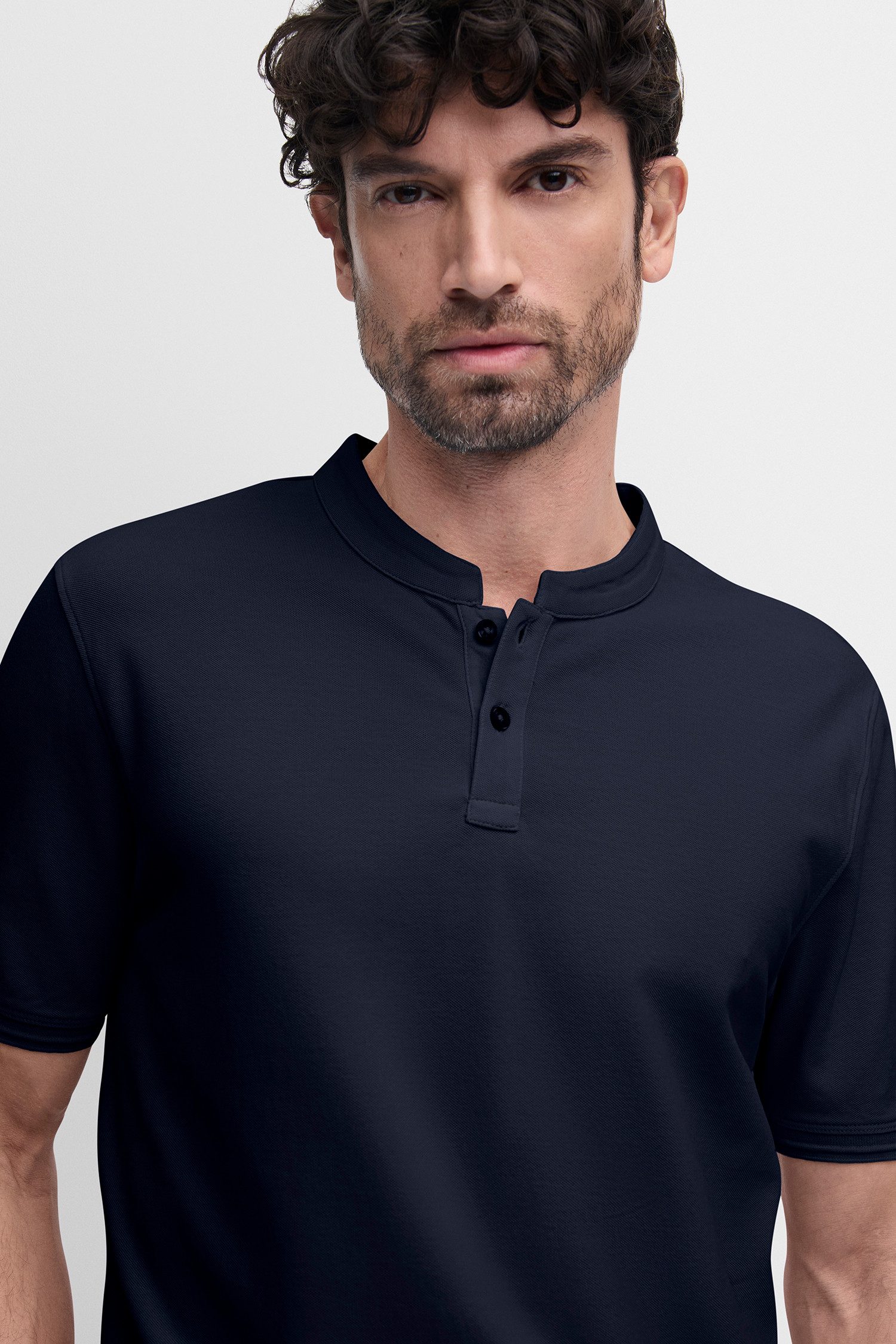 Cinque T-Shirt CILANO Rundhalsausschnitt mit kurzer Knopfleiste, Relaxed Fi günstig online kaufen