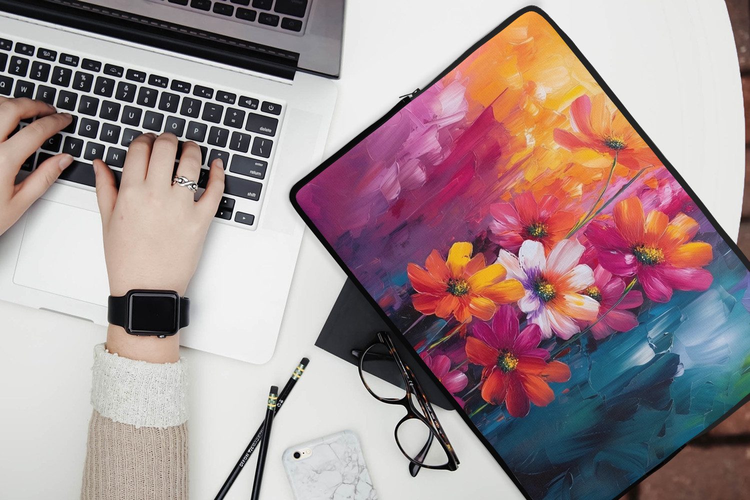 MuchoWow Laptop-Hülle Helle Blumen - Dynamisch - Lebendig 14 Zoll, Schutzhülle für Laptop, Schutz gegen Kratzern, Laptoptasche – Bild 2 von 5