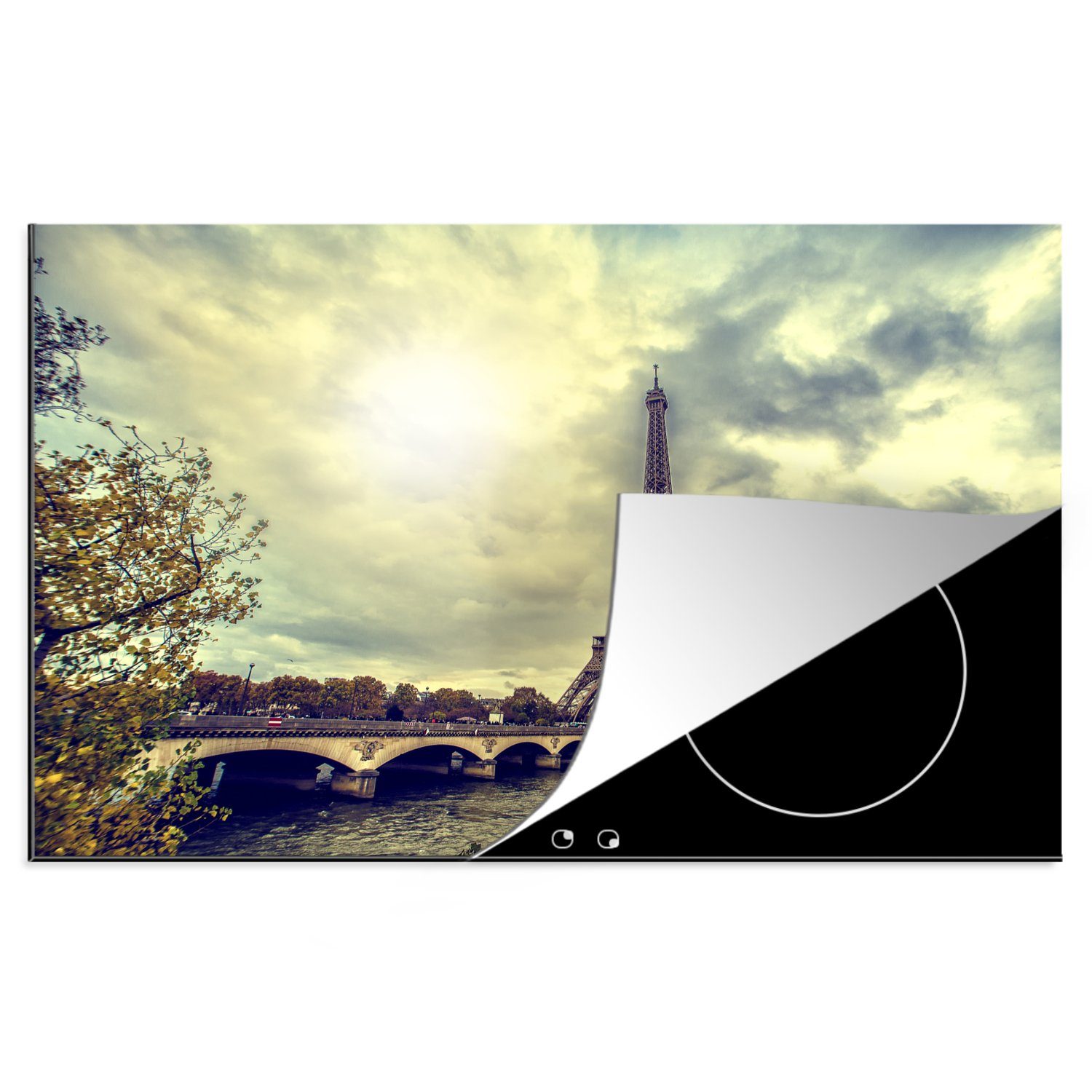 MuchoWow Herdblende-/Abdeckplatte Wasserblick auf den Eiffelturm und Paris, Vinyl, (1 tlg), 81x52 cm, Induktionskochfeld Schutz für die küche, Ceranfeldabdeckung