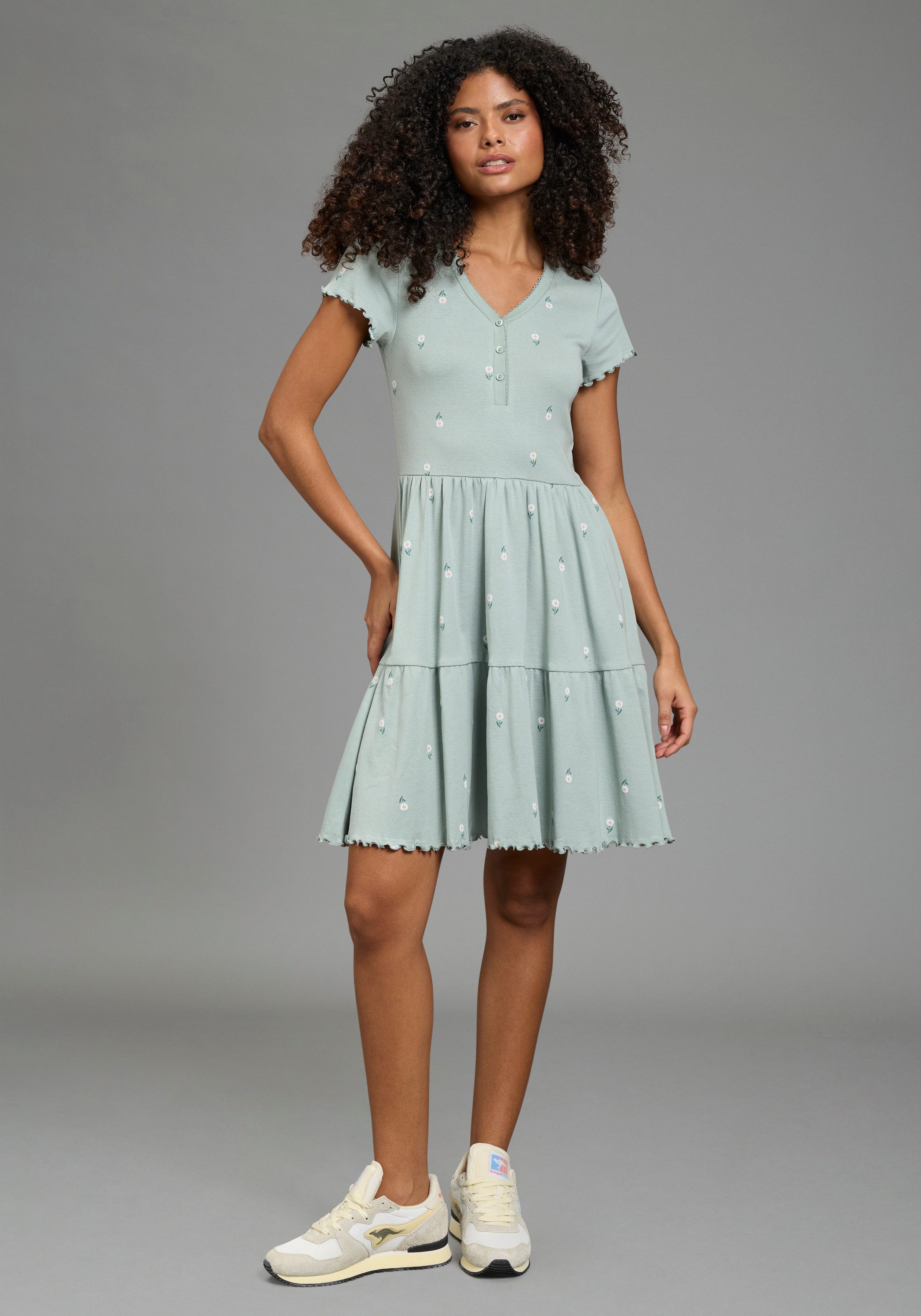 KangaROOS Jerseykleid kniefrei, für Casualmode und Streetwear, aus Baumwolle, Kurzarm. € 39,99, (€ 39,99 pro 1 Stk).