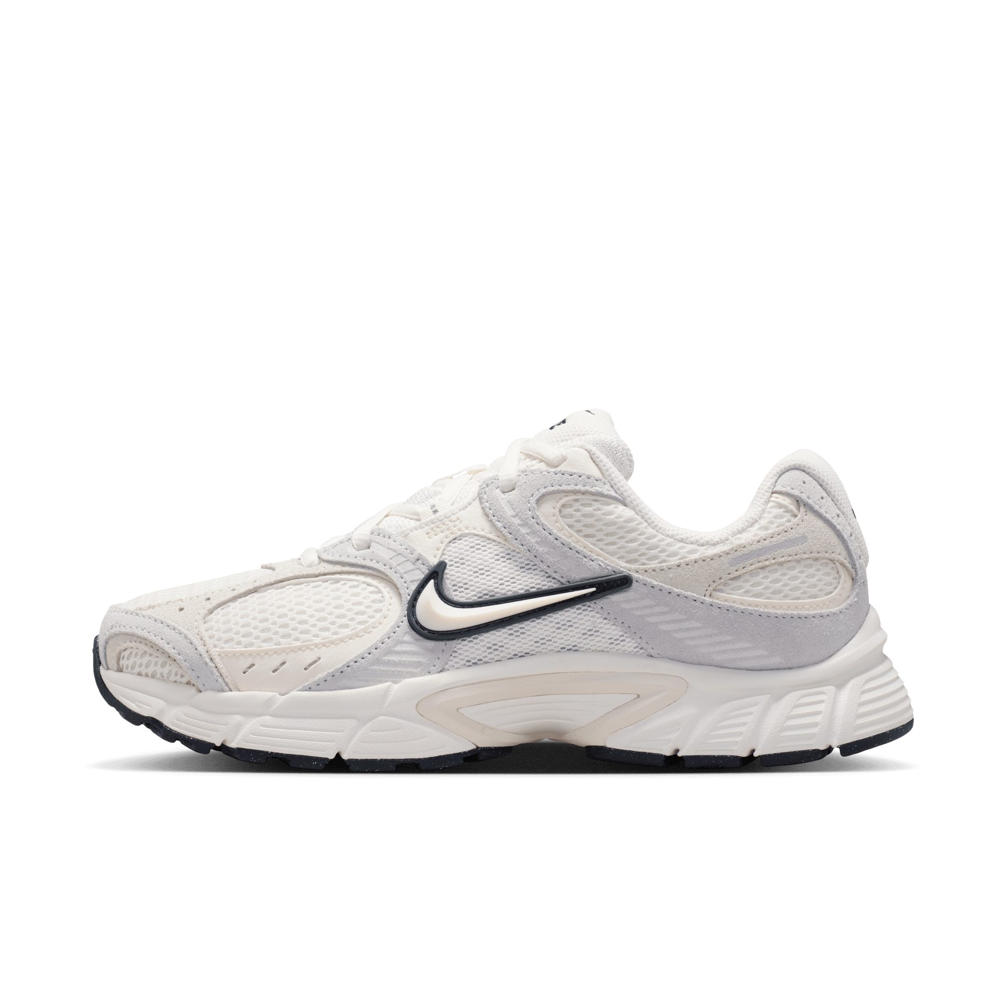 Nike Sportswear V5 RNR Suede Sneaker inspiriert vom Design des Y2K Nike Vomero 5