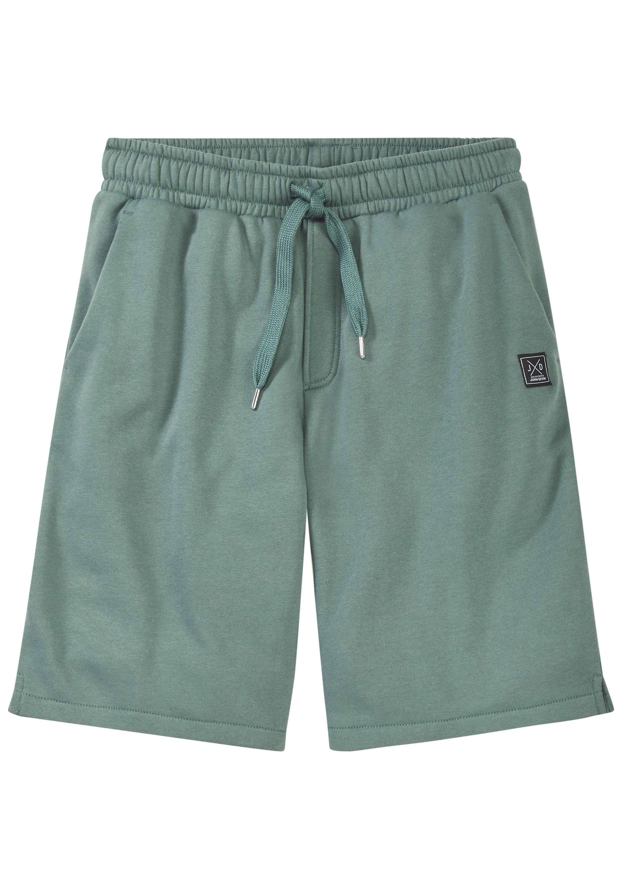 John Devin Sweatshorts - kurze Hose aus innen angerauter Sweatware mit breiter Kordel und seitlichen Taschen