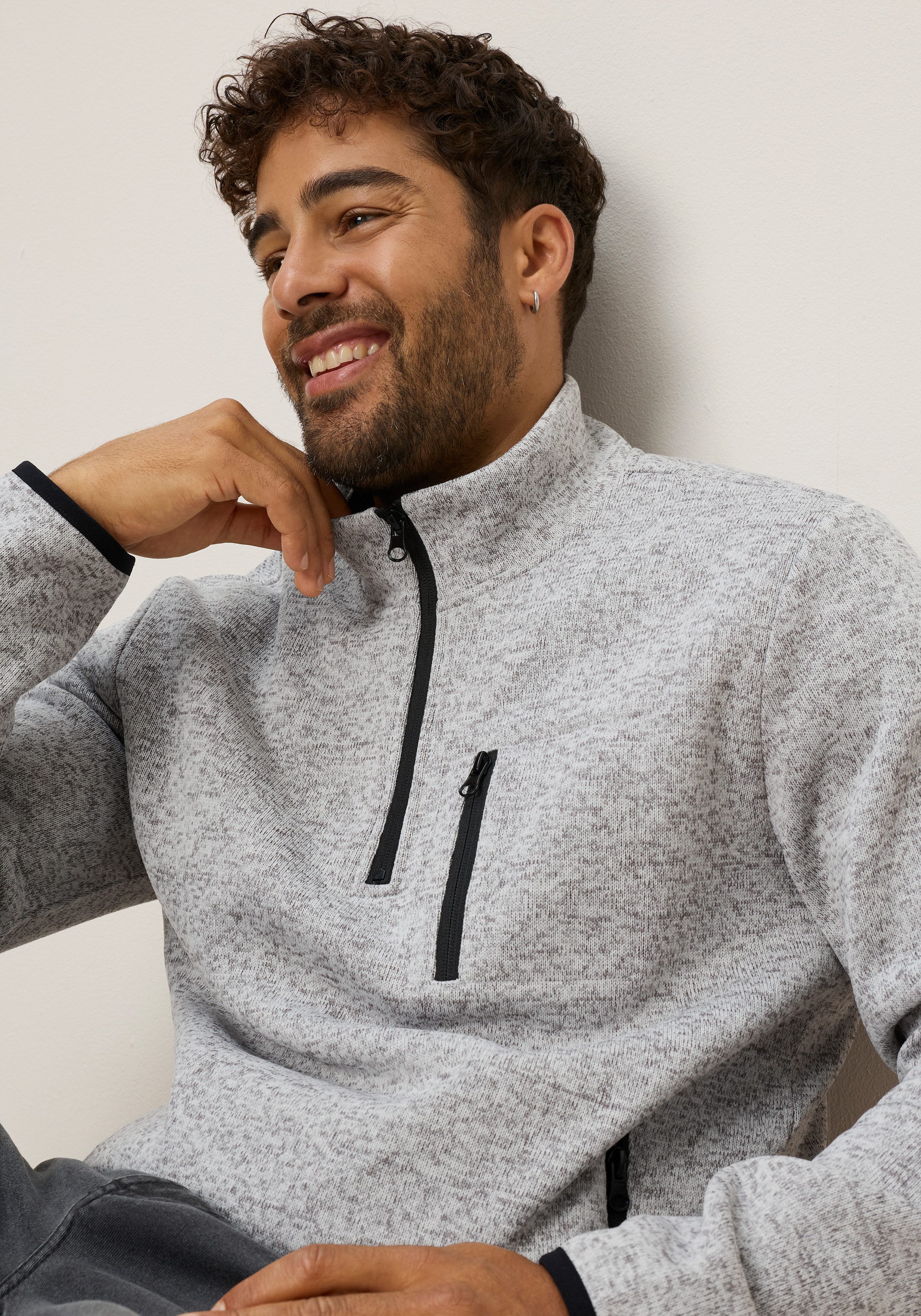 Bruno Banani Fleecepullover mit hochschließendem Kragen und Reißverschluss, auch in großen Größen – Bild 3 von 5