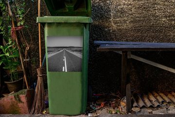 MuchoWow Wandsticker Australien - Landschaft - Schwarz - Weiß (1 St), Mülleimer-aufkleber, Mülltonne, Sticker, Container, Abfalbehälter