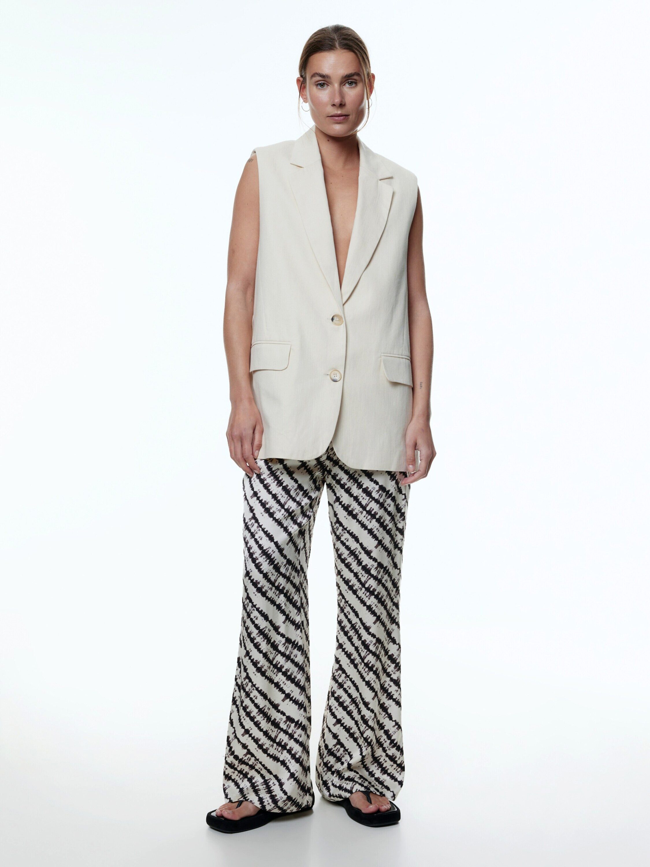 EDITED Stoffhose Stina (1-tlg) Drapiert/gerafft