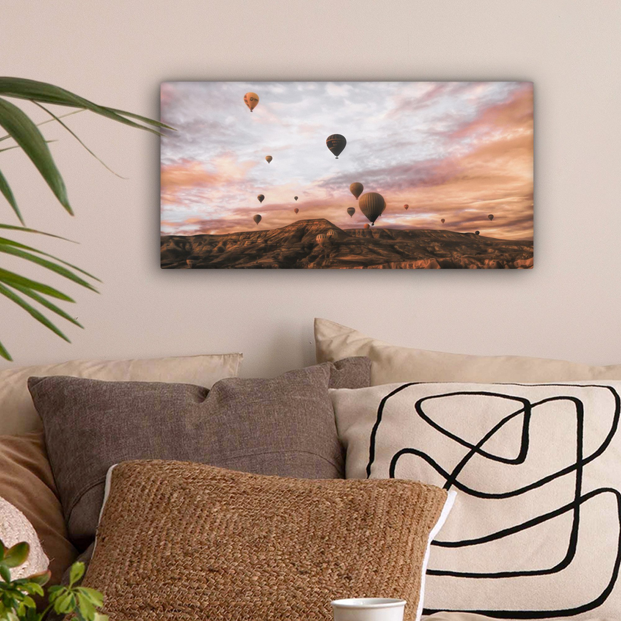 OneMillionCanvasses® Leinwandbild Panorama Landschaft - Heißluftballon günstig online kaufen