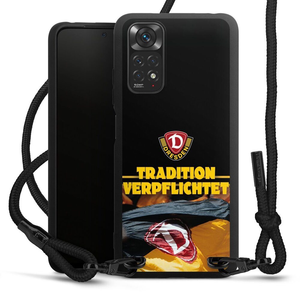 DeinDesign Handyhülle SG Dynamo Dresden Fanartikel SGD Tradition Verpflichtet Dynamo Dresden, Xiaomi Redmi Note 11 4G Premium Handykette Hülle mit Band