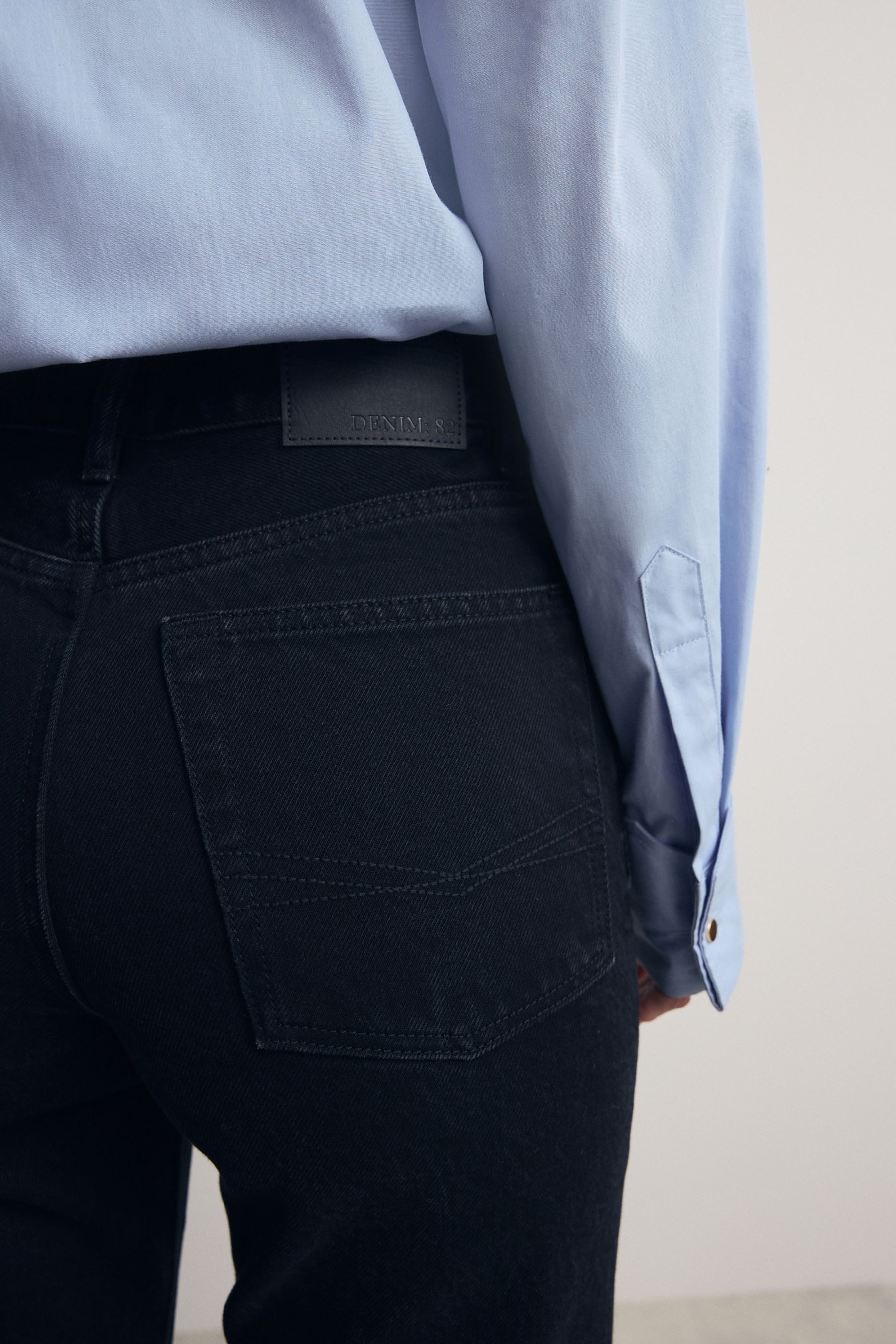 Next Straight-Jeans Column Mom-Jeans aus 100 % Baumwolle (1-tlg)
