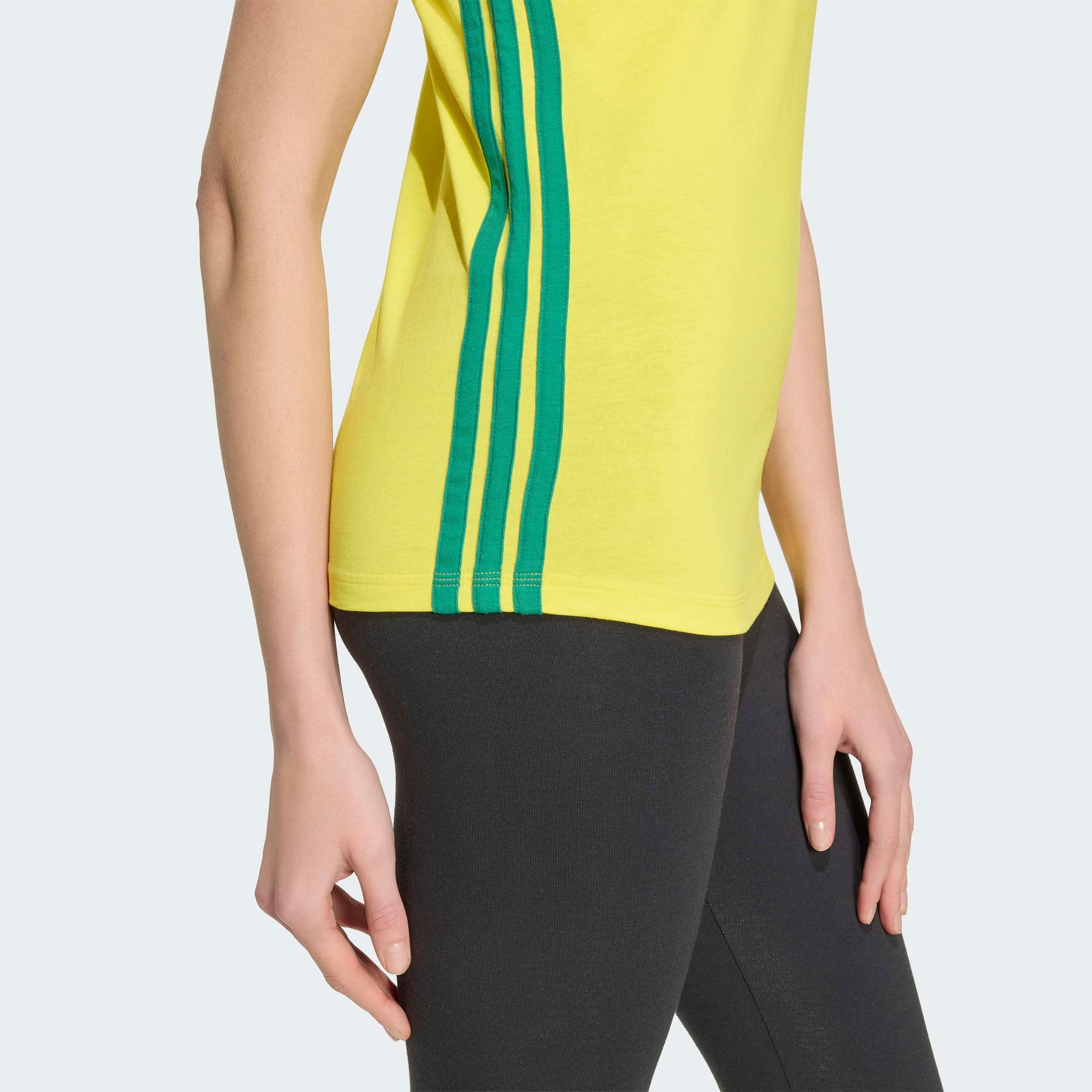 adidas Sportswear T-Shirt ESSENTIALS 3-STREIFEN SINGLE JERSEY sportlicher Stil, in normaler Länge, mit Rundhalsausschnitt – Bild 3 von 5