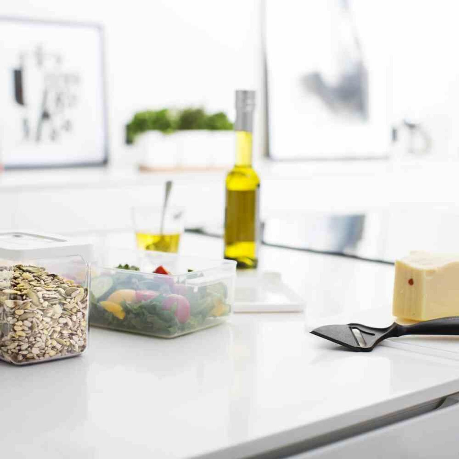 GastroMax Spätzlereibe Gastromax Käsehobel - für alle Käsesorten - Hergestellt in Schweden -, Polyamid/Nylon